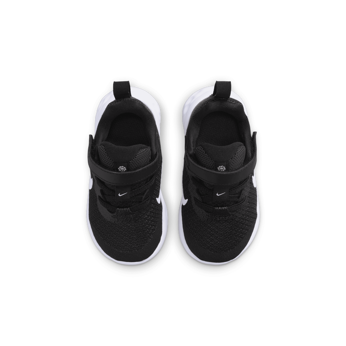 Nike revolution toddler deals shoes