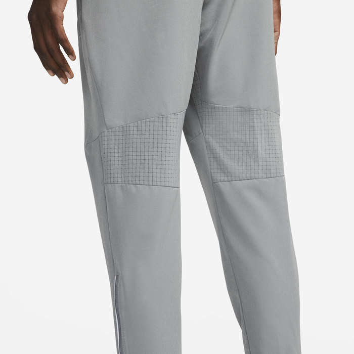 Nike Phenom image number 4 Nike Phenom image number 4