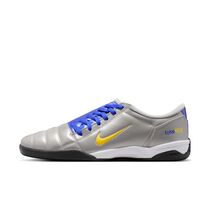 Nike Total 90