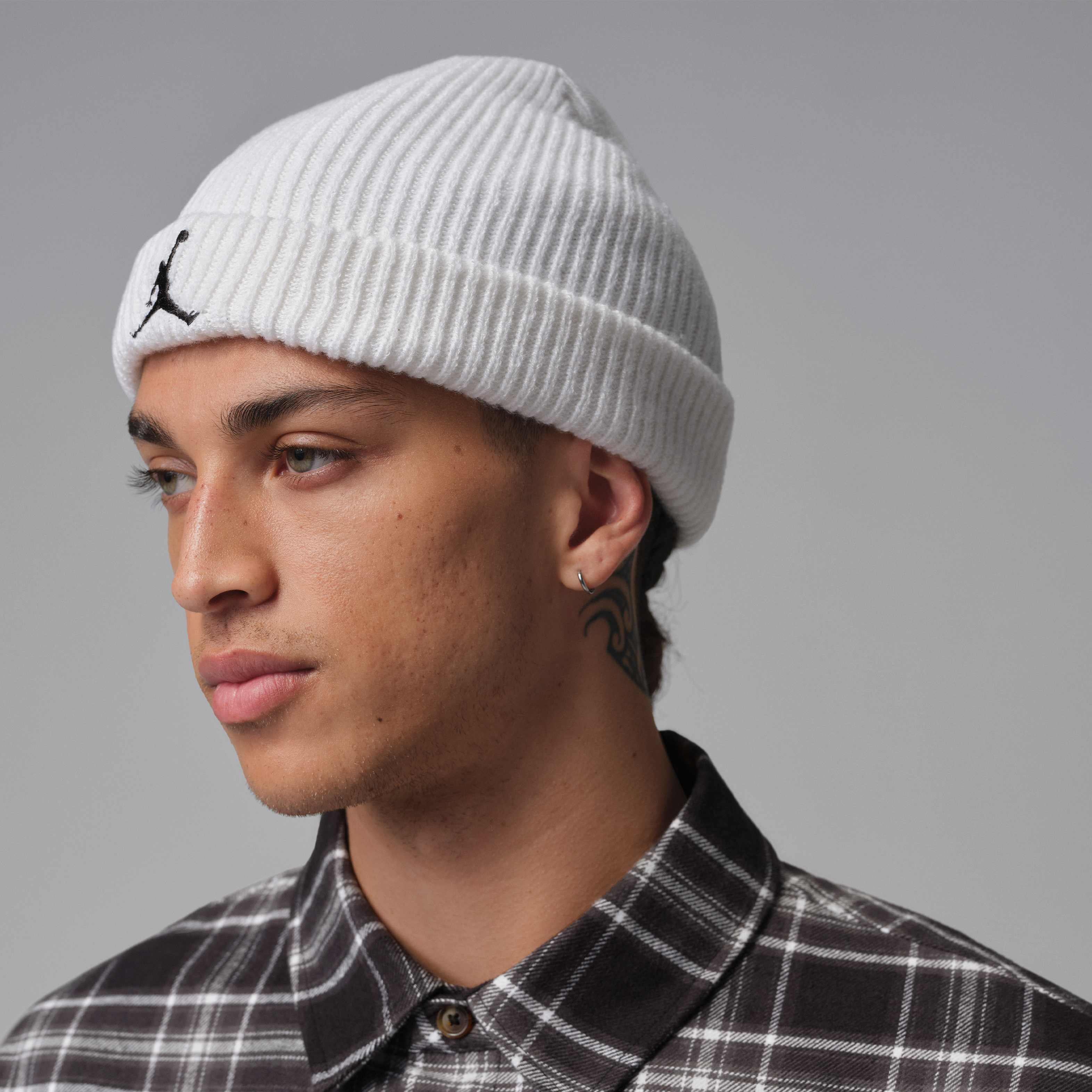 Jordan Brooklyn image number 2