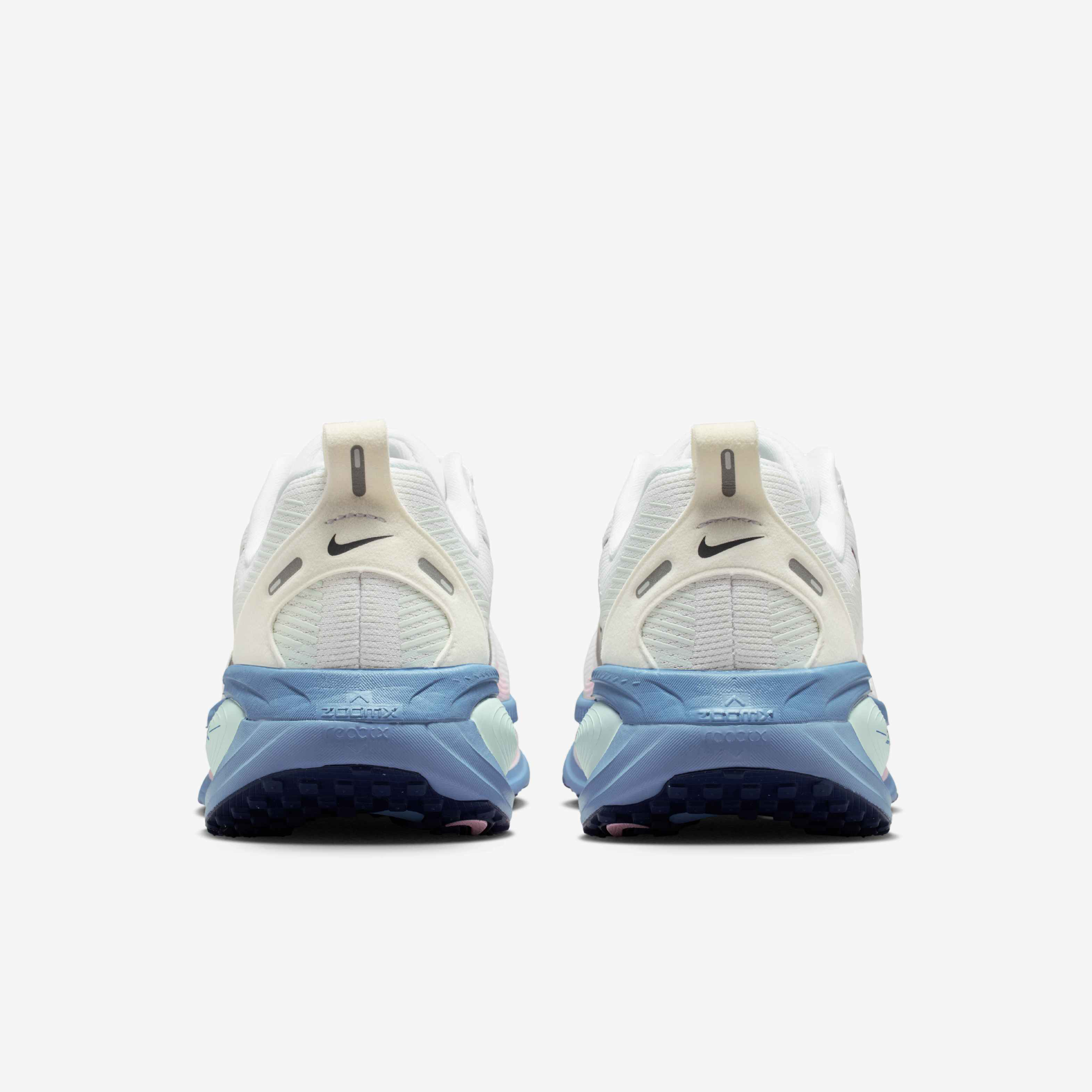 Nike Vomero 18 image number 5