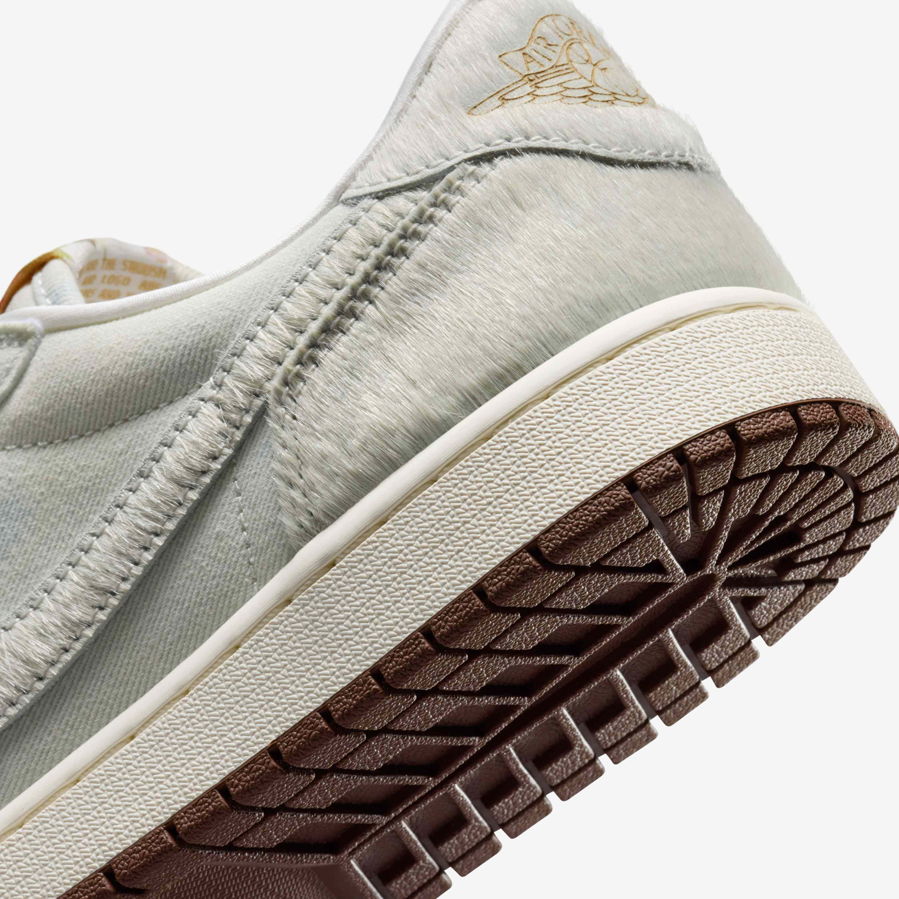 Air Jordan 1 Retro Low OG image number 7