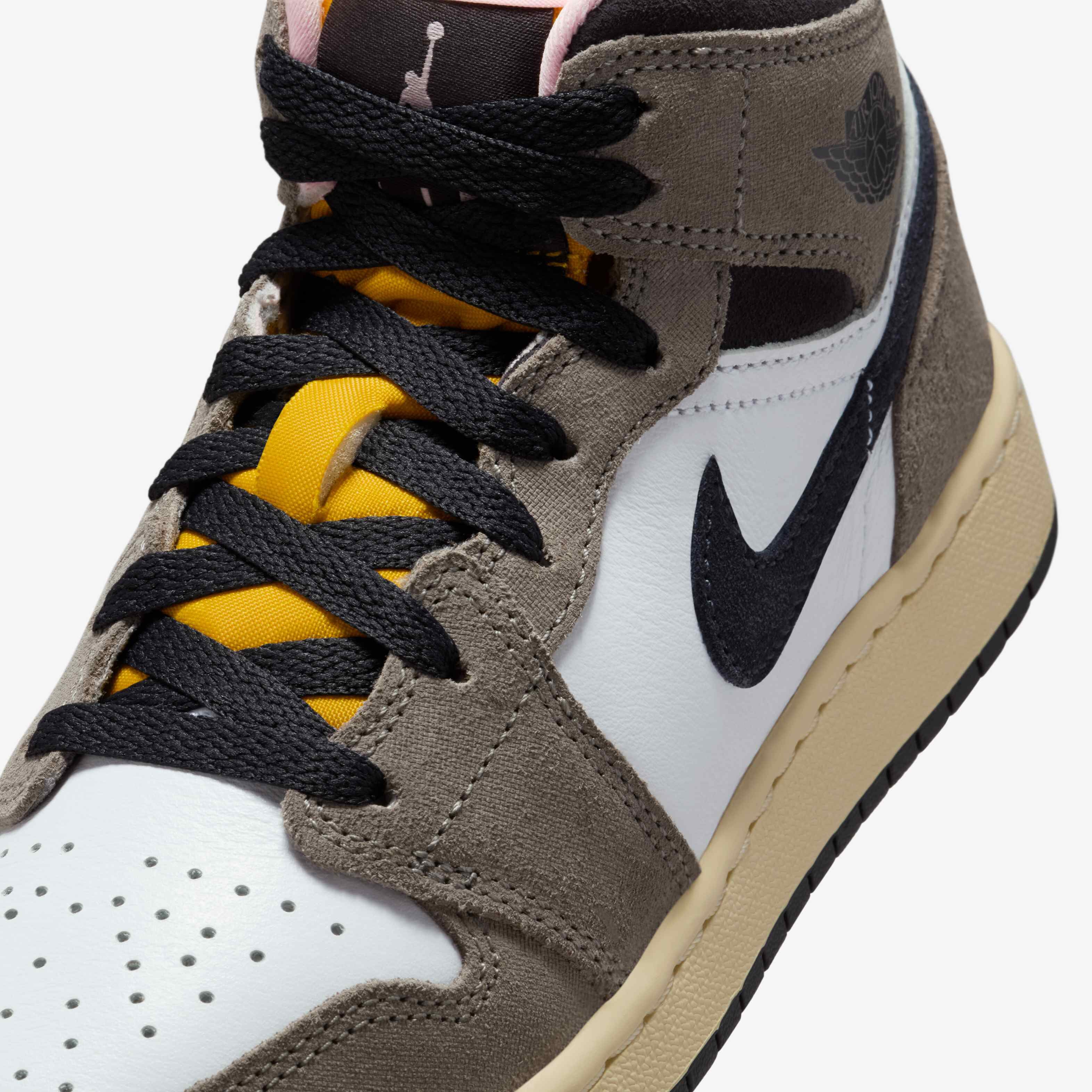 Air Jordan 1 Mid SE image number 6