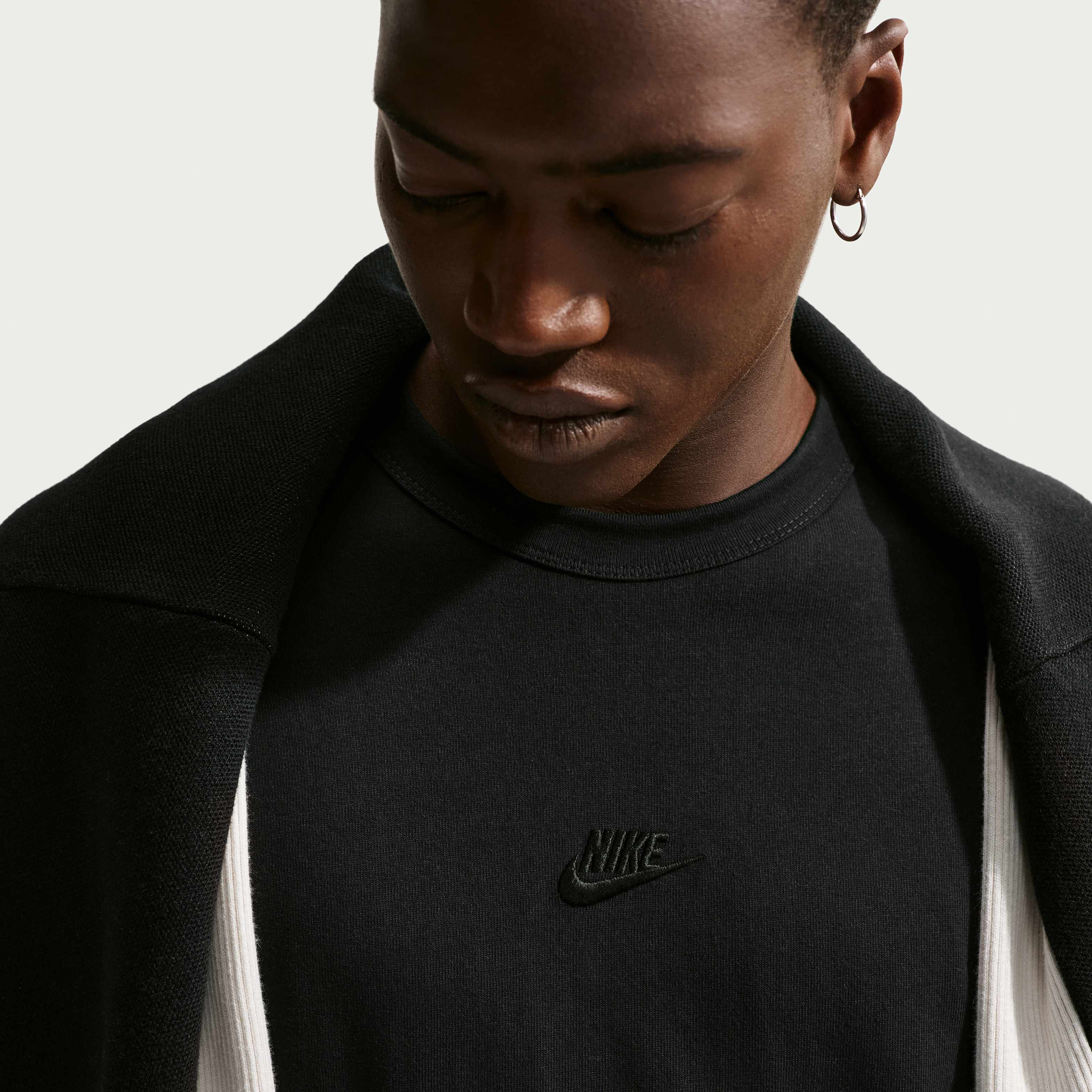 Nike Sportswear Premium Essentials image number 2