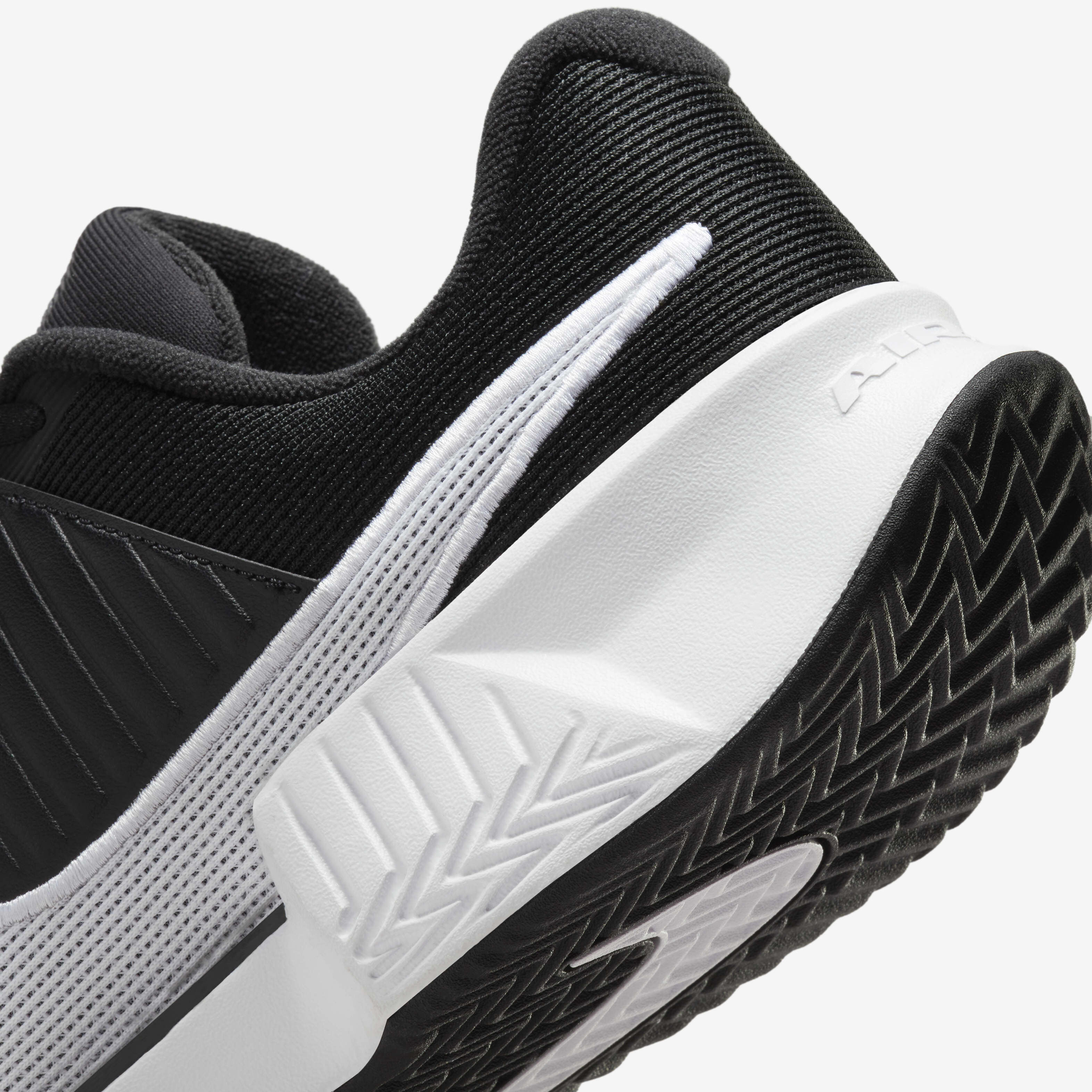 Nike Zoom GP Challenge Pro image number 7