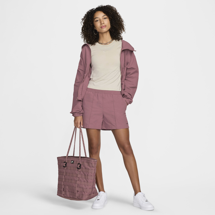 نايكي سبورتسوير تشيل نت image number 4 نايكي سبورتسوير تشيل نت image number 4