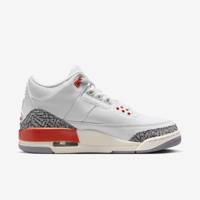 Air Jordan 3 Retro image number 2 Air Jordan 3 Retro image number 2