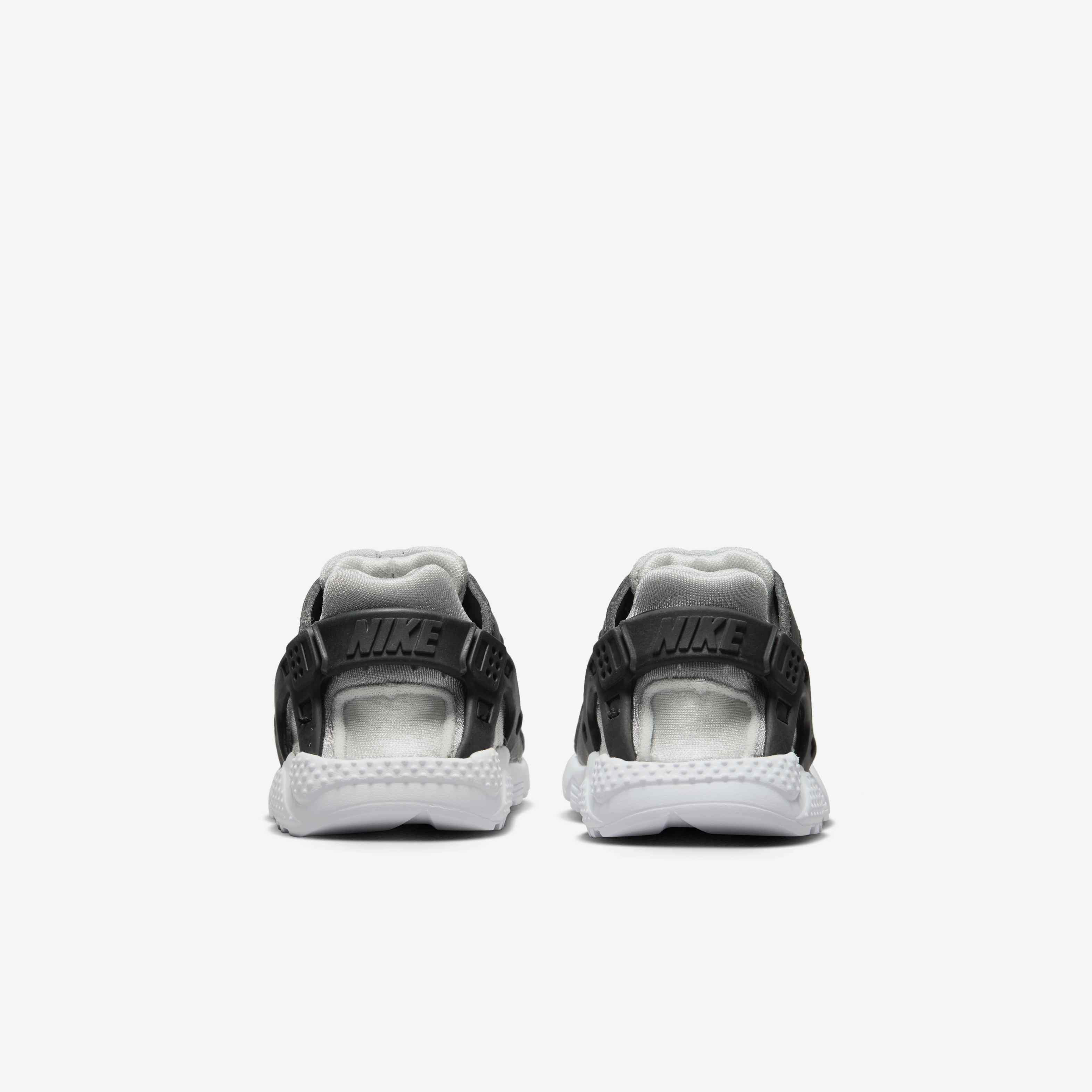 Nike Huarache Run image number 5