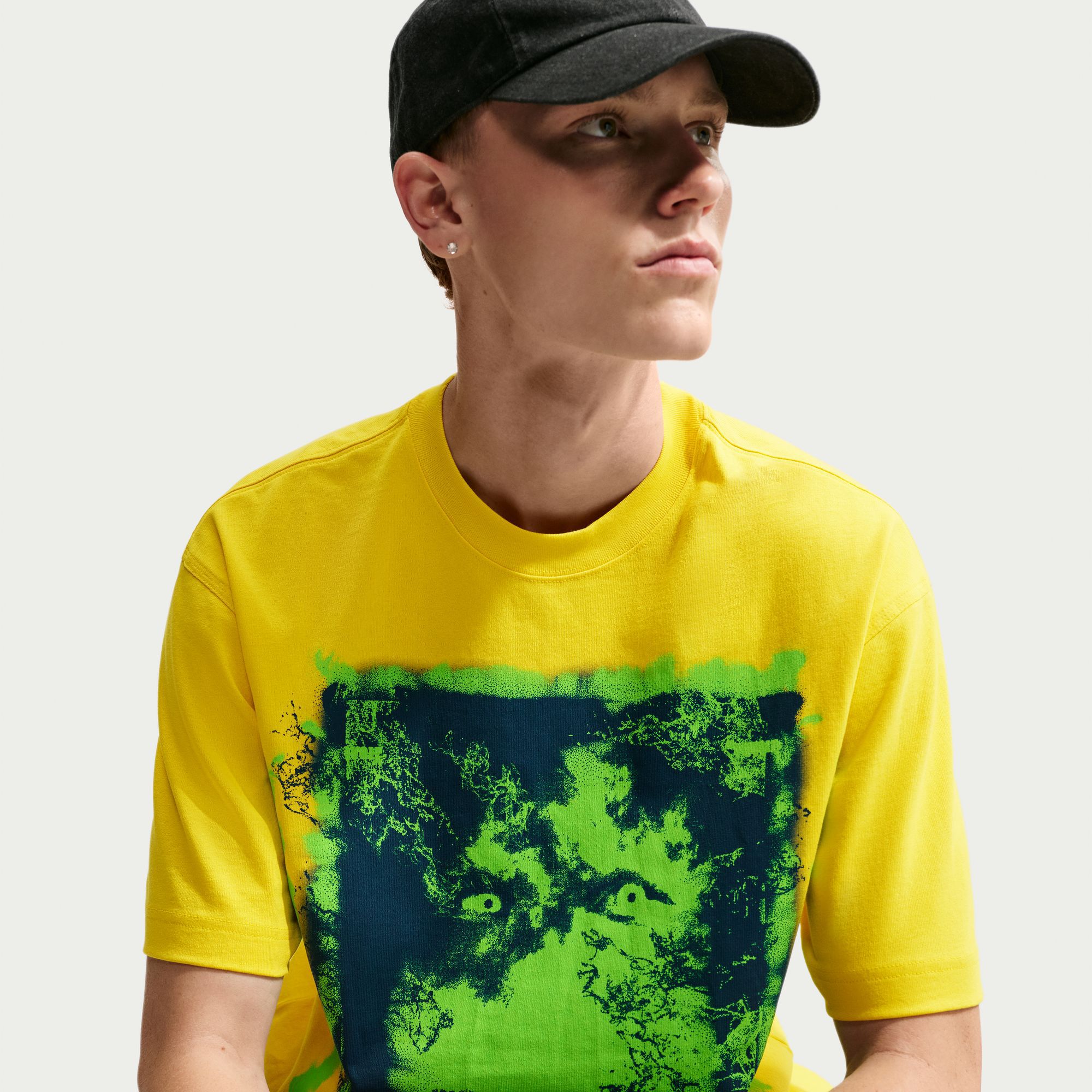 Zoom image