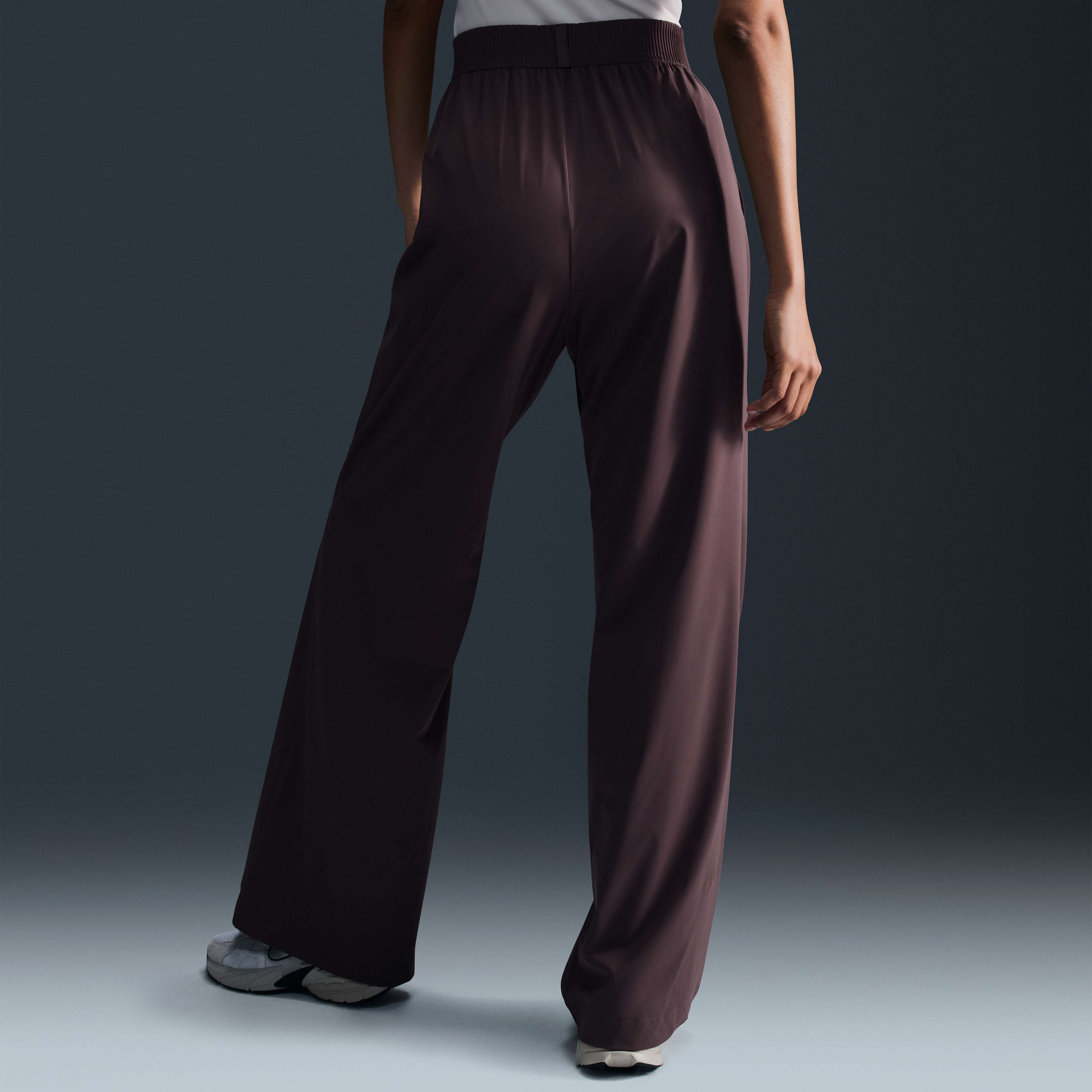 Nike 24.7 PerfectStretch image number 2