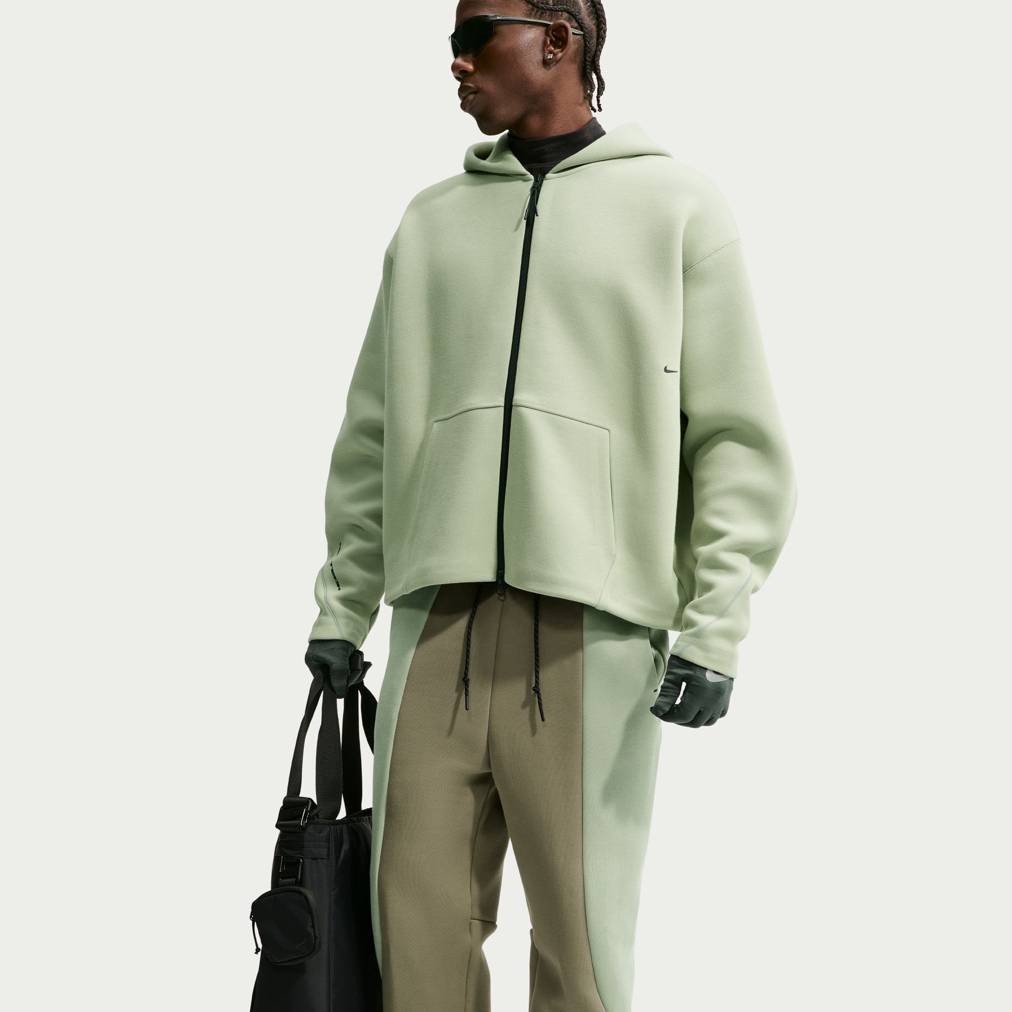 Nike Tech image number 4