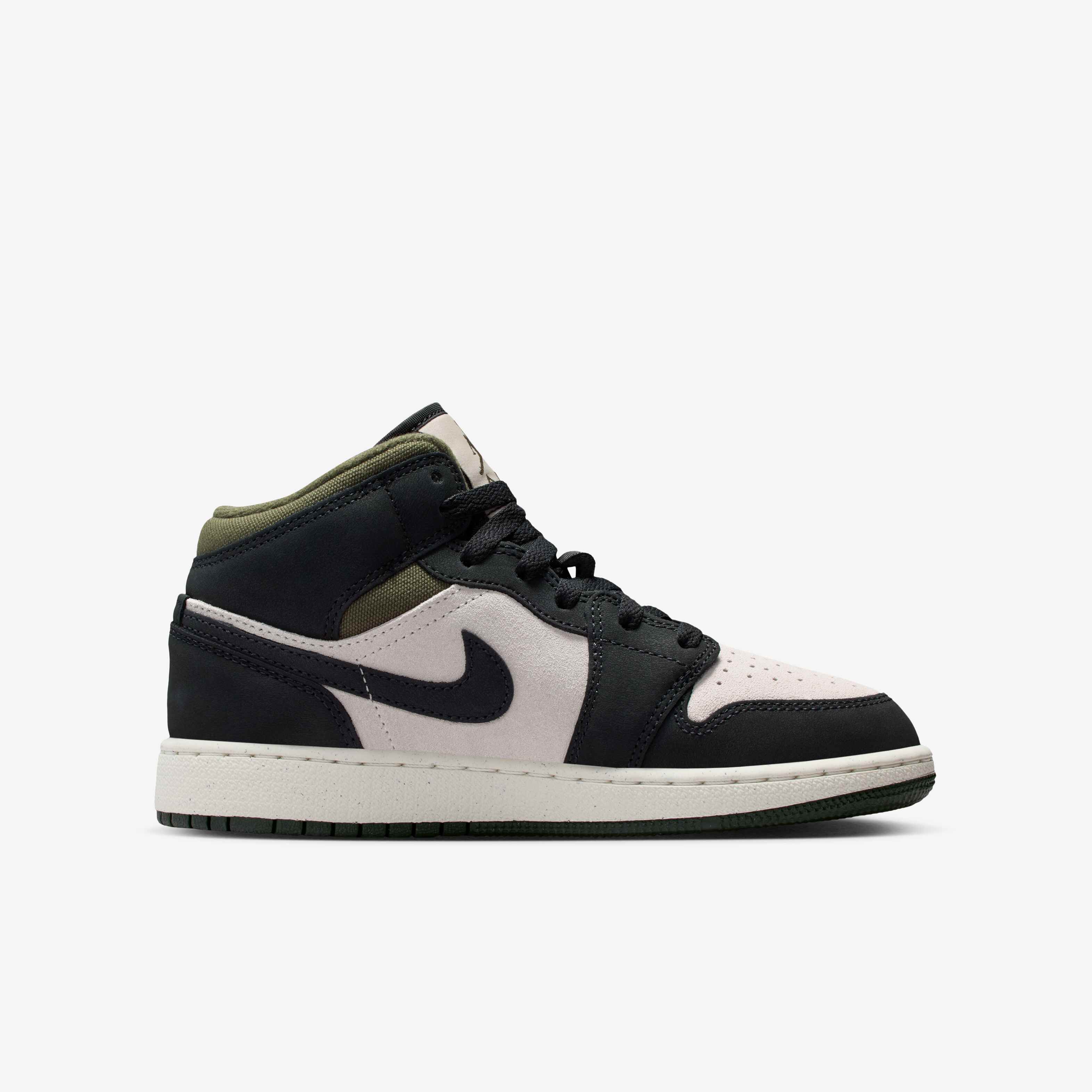 Air Jordan 1 Mid image number 2