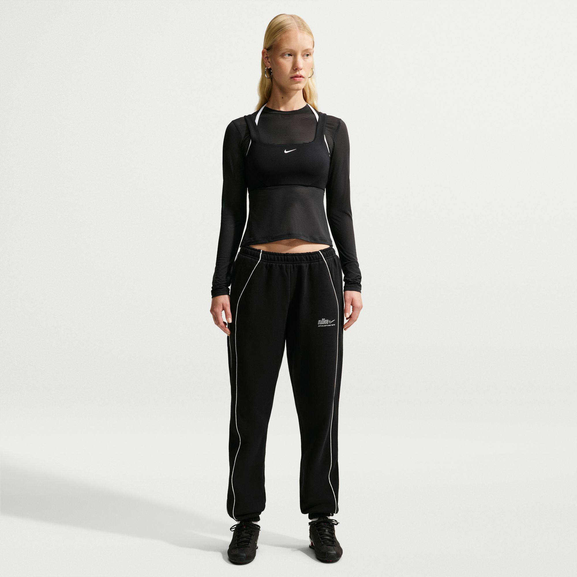 Nike Studio Fleece Medium Weight "Graphic Pack" image number 0