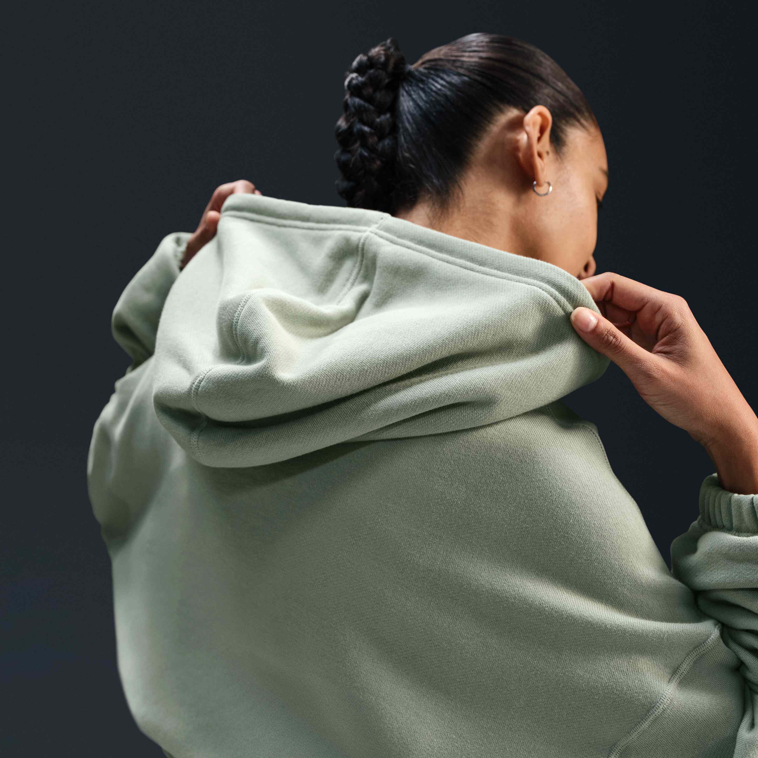 نايكي سبورتسوير image number 1