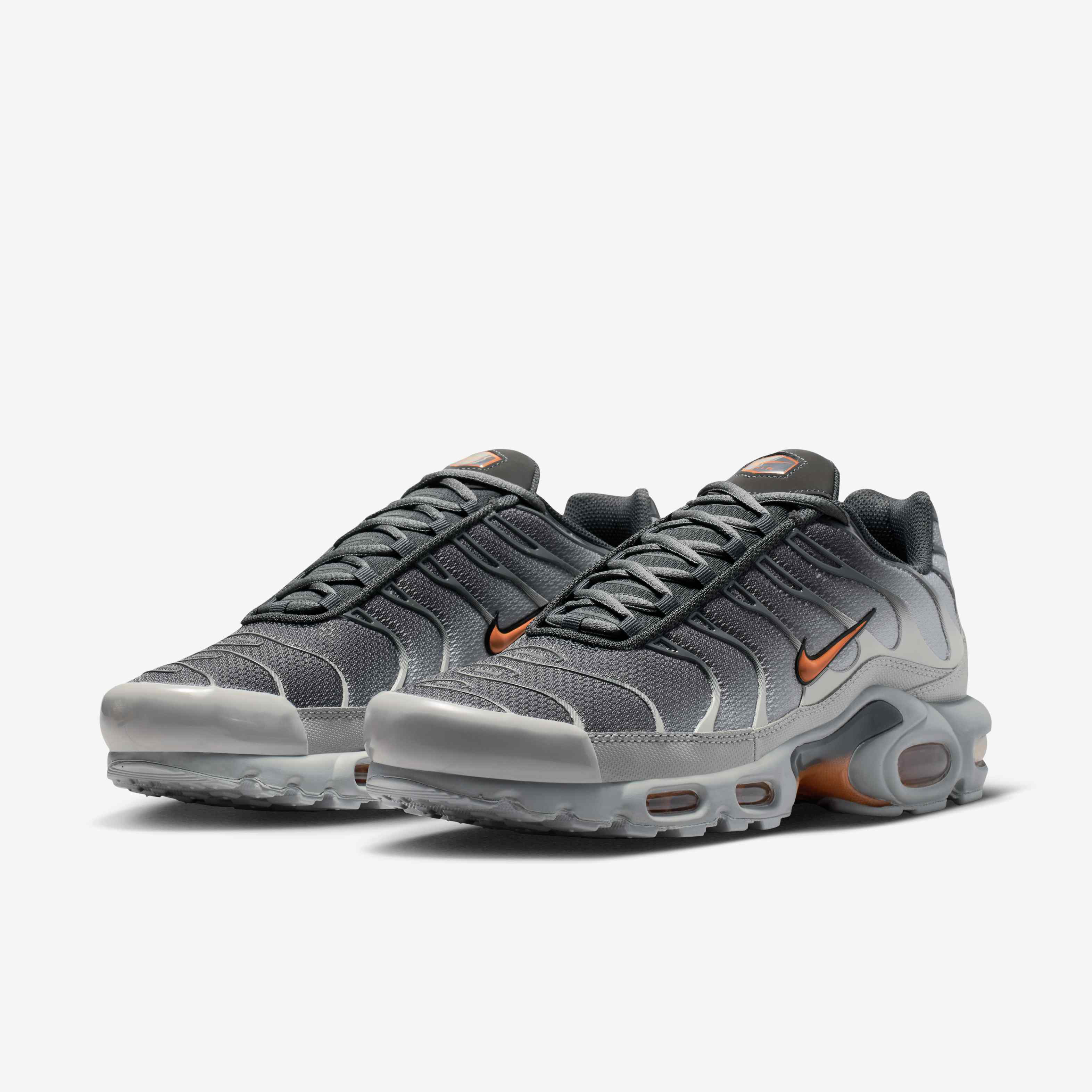 Nike Air Max Plus image number 4