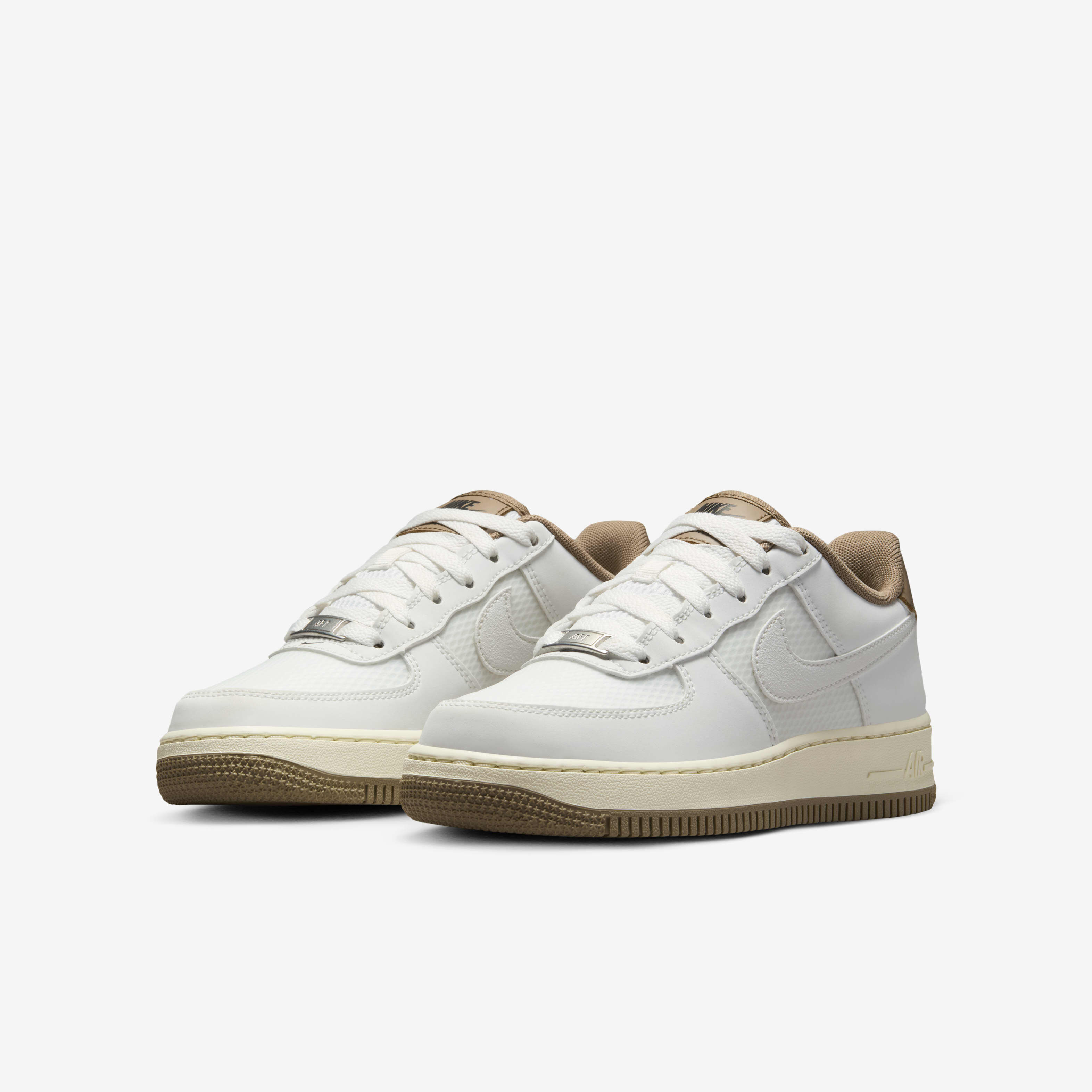 Nike Air Force 1 LV8 image number 4