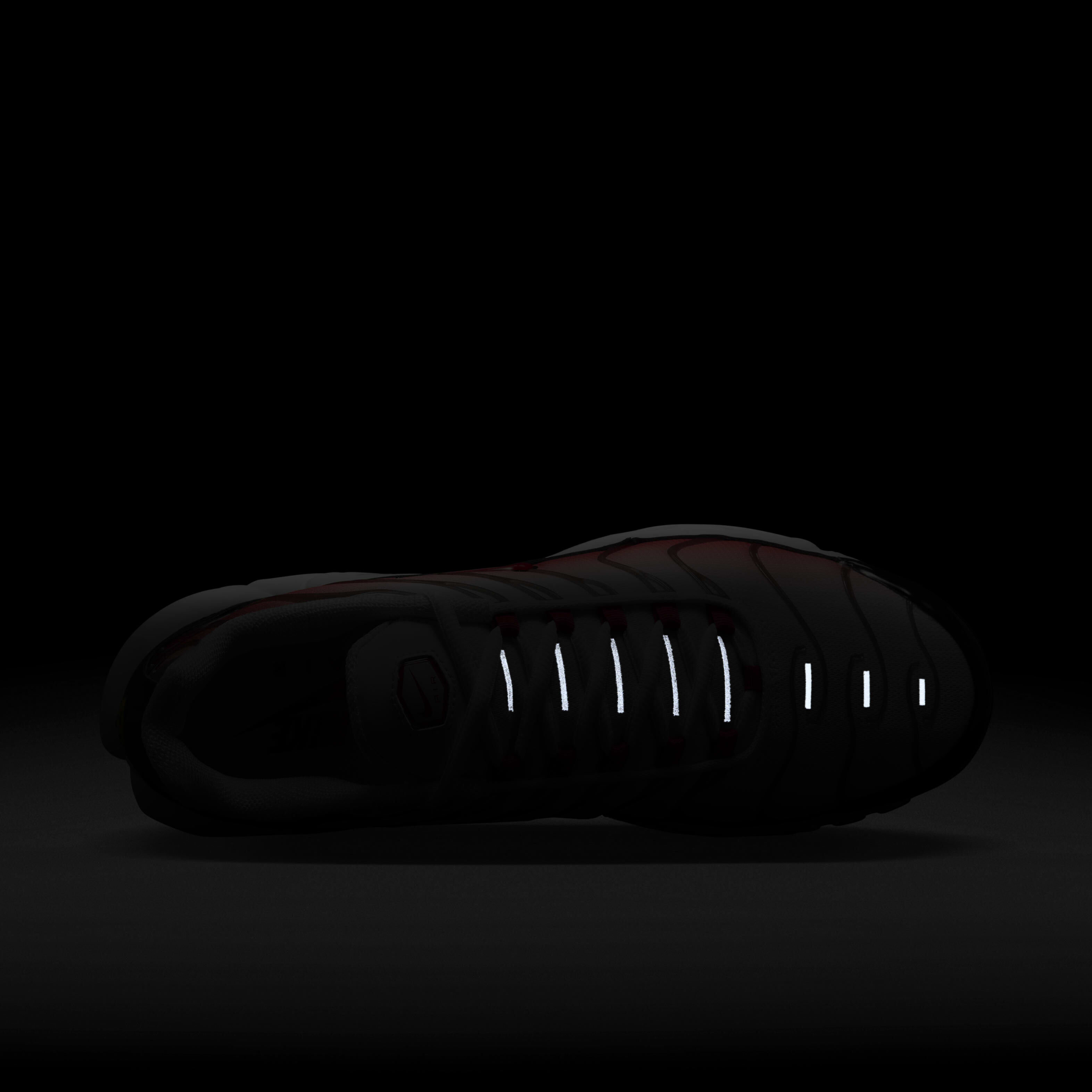 Nike Air Max Plus image number 8