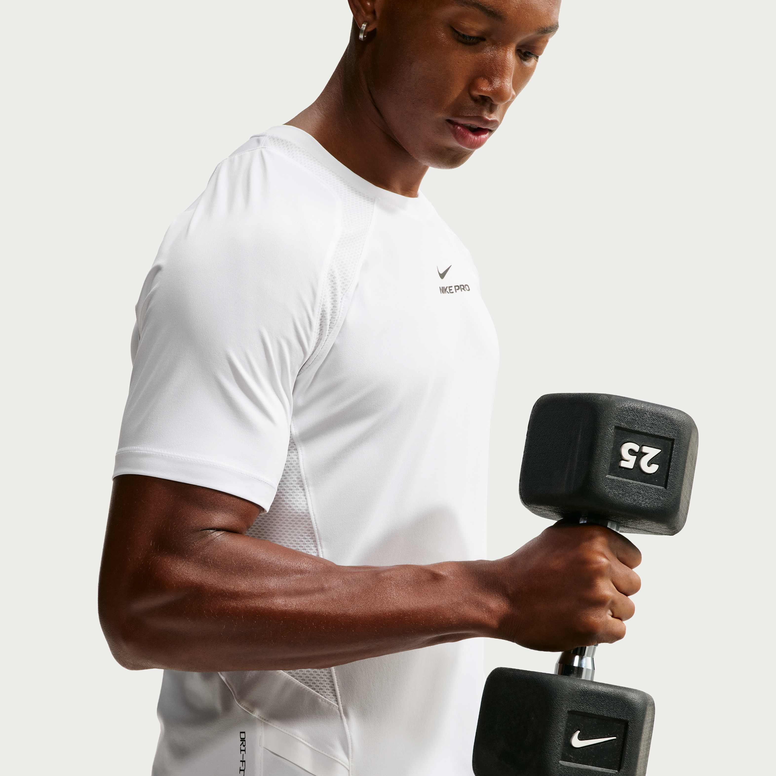 Nike Pro Training image number 2