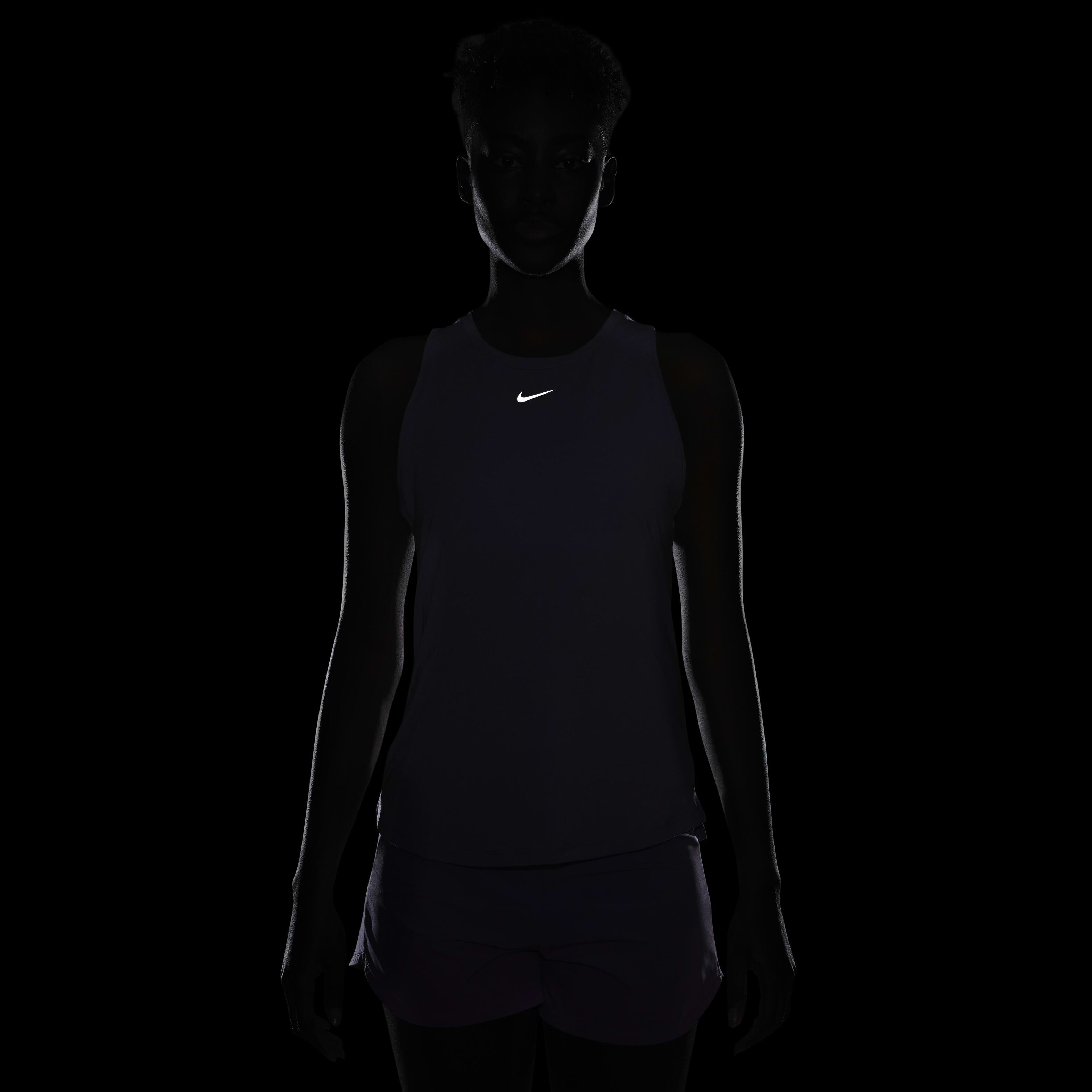 Nike Dri-FIT One Luxe image number 5