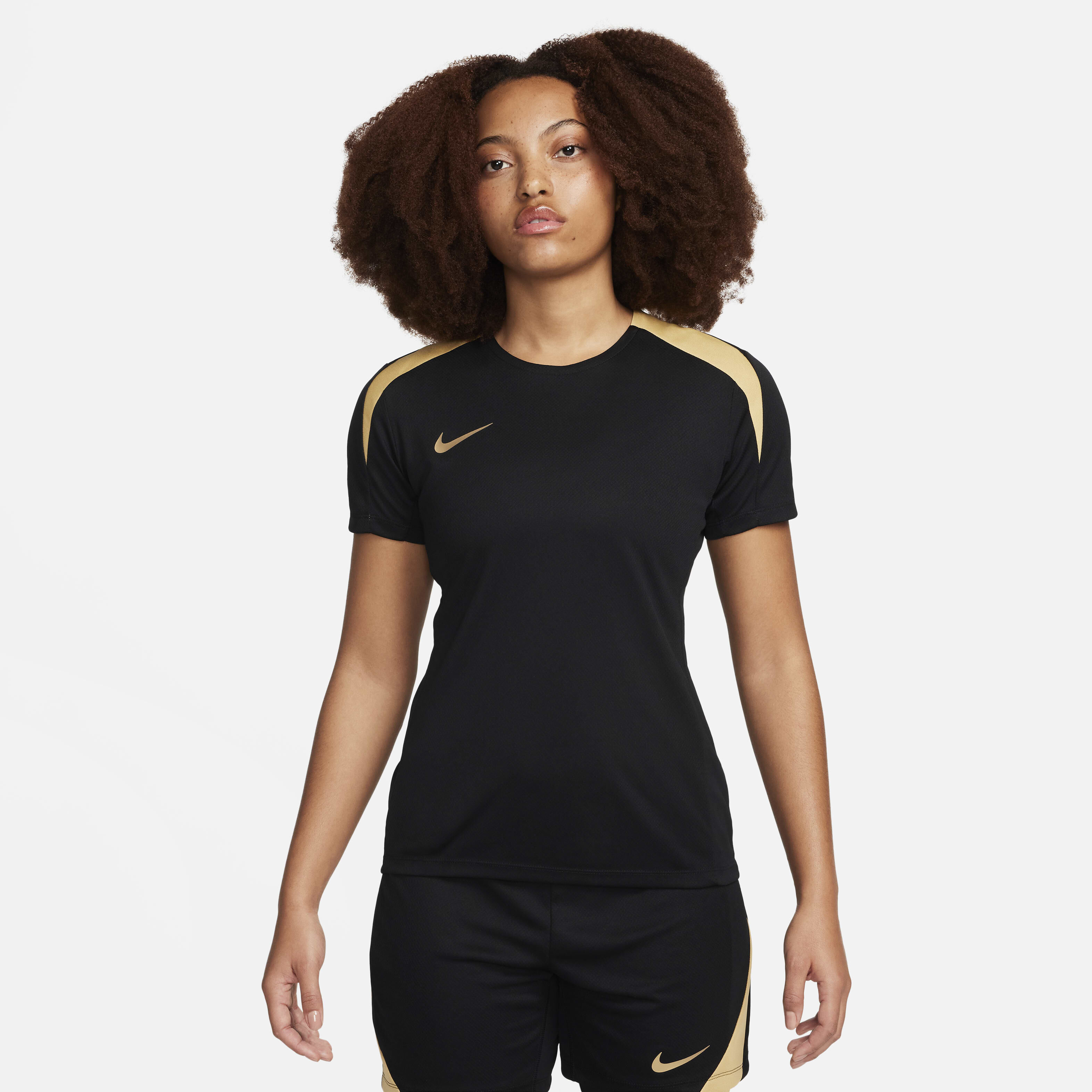 Nike Strike image number 0