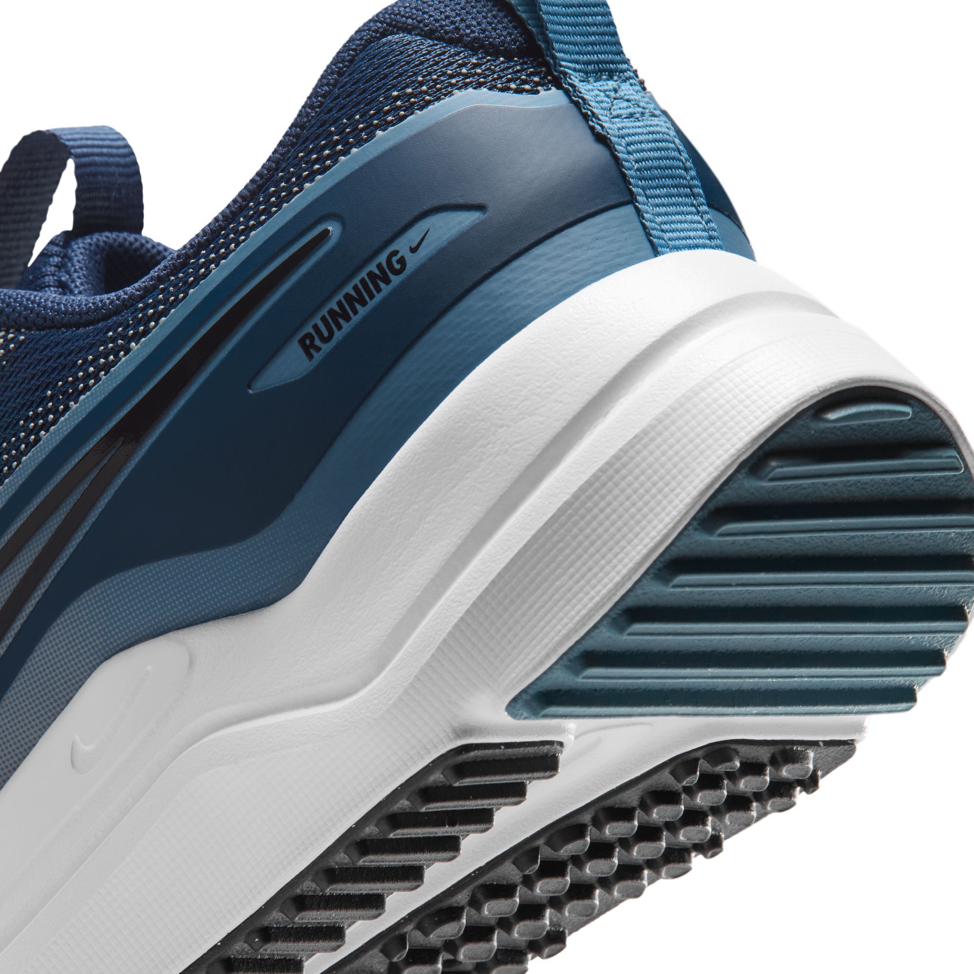 Nike Cosmic Runner image number 10