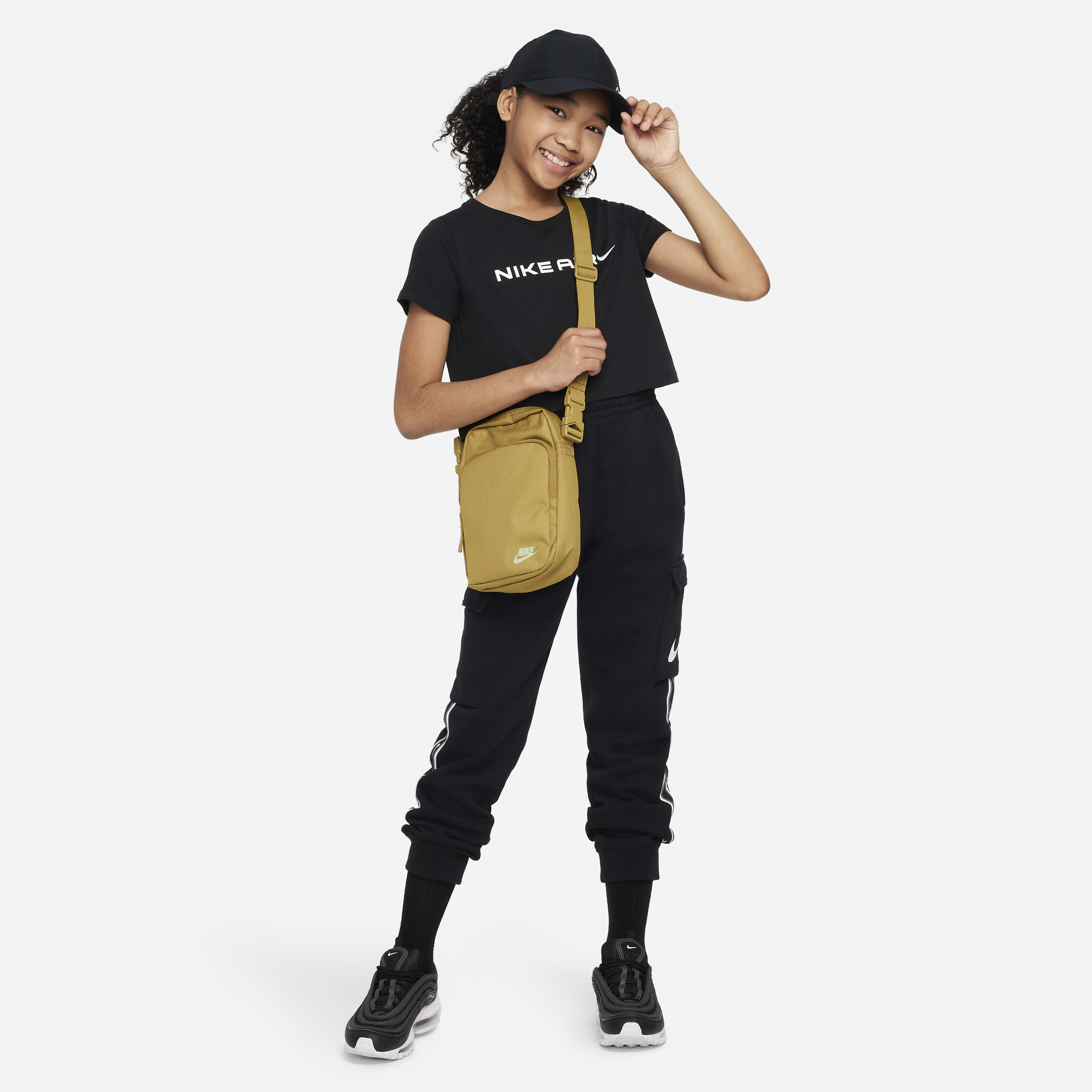 اير image number 3