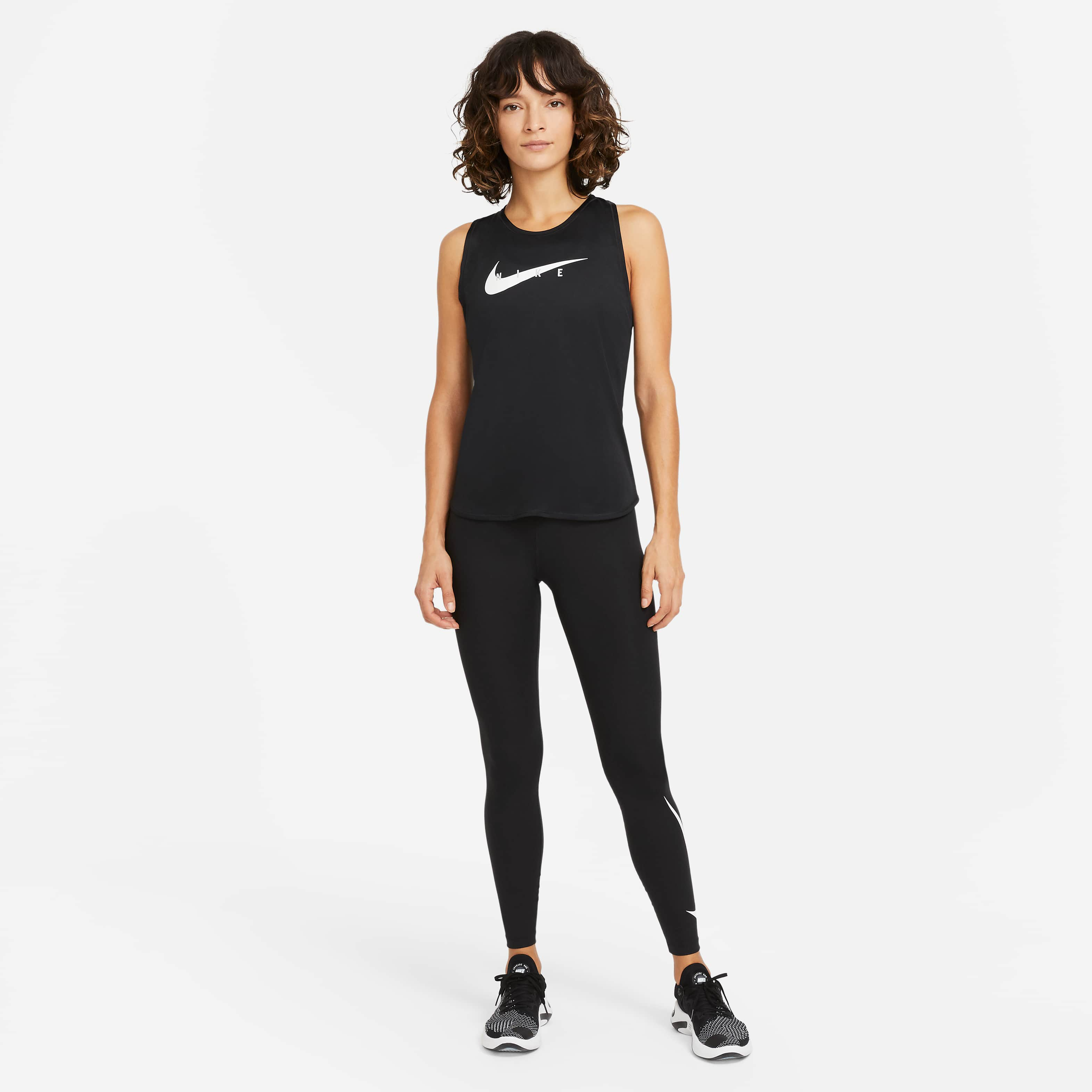 Nike Swoosh Run image number 5