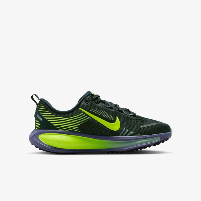 Nike Vomero 18 image number 2 Nike Vomero 18 image number 2