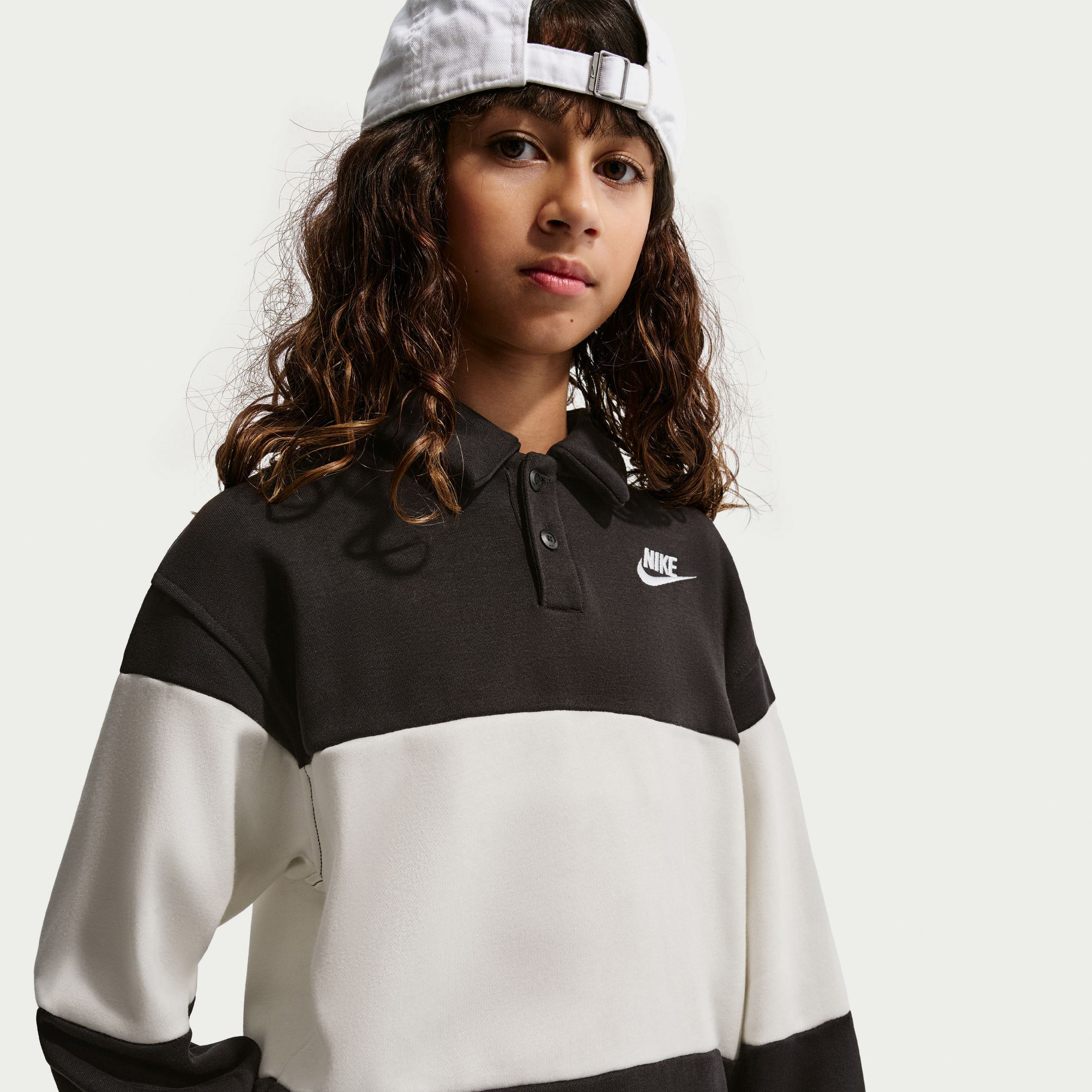 Nike Sportswear Club image number 2