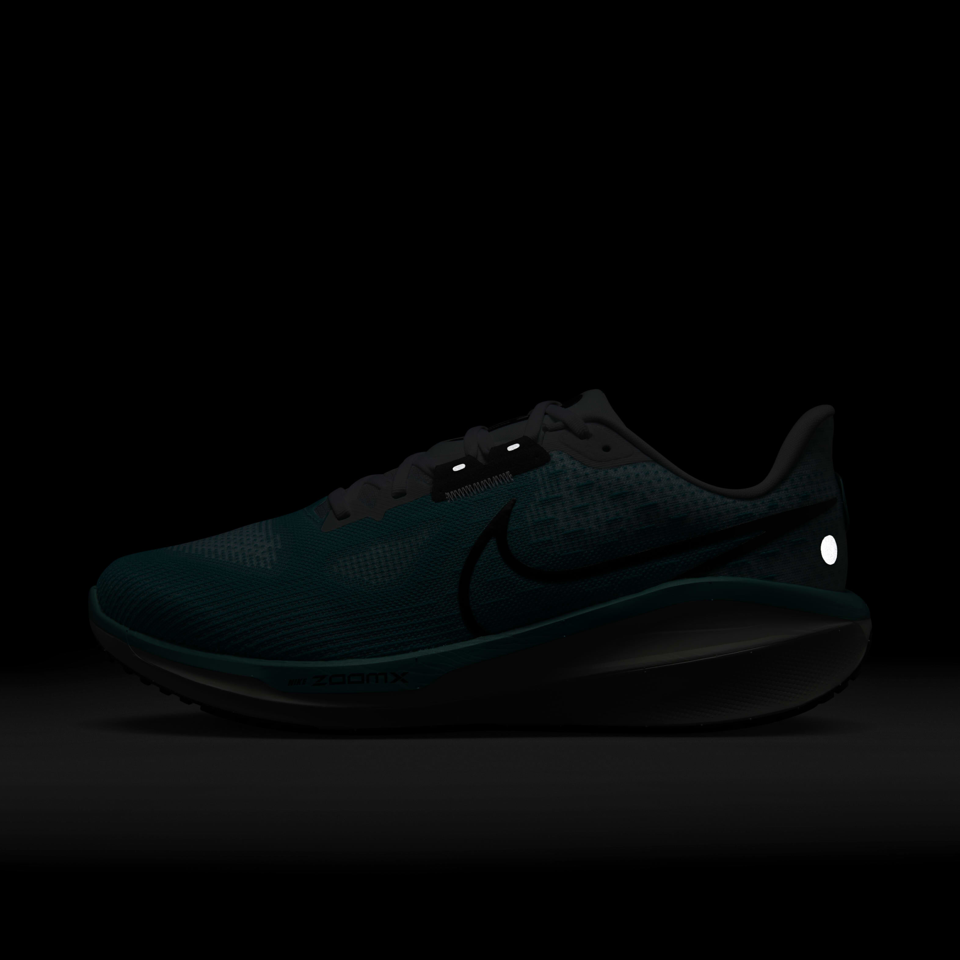 Nike Vomero 17 image number 10