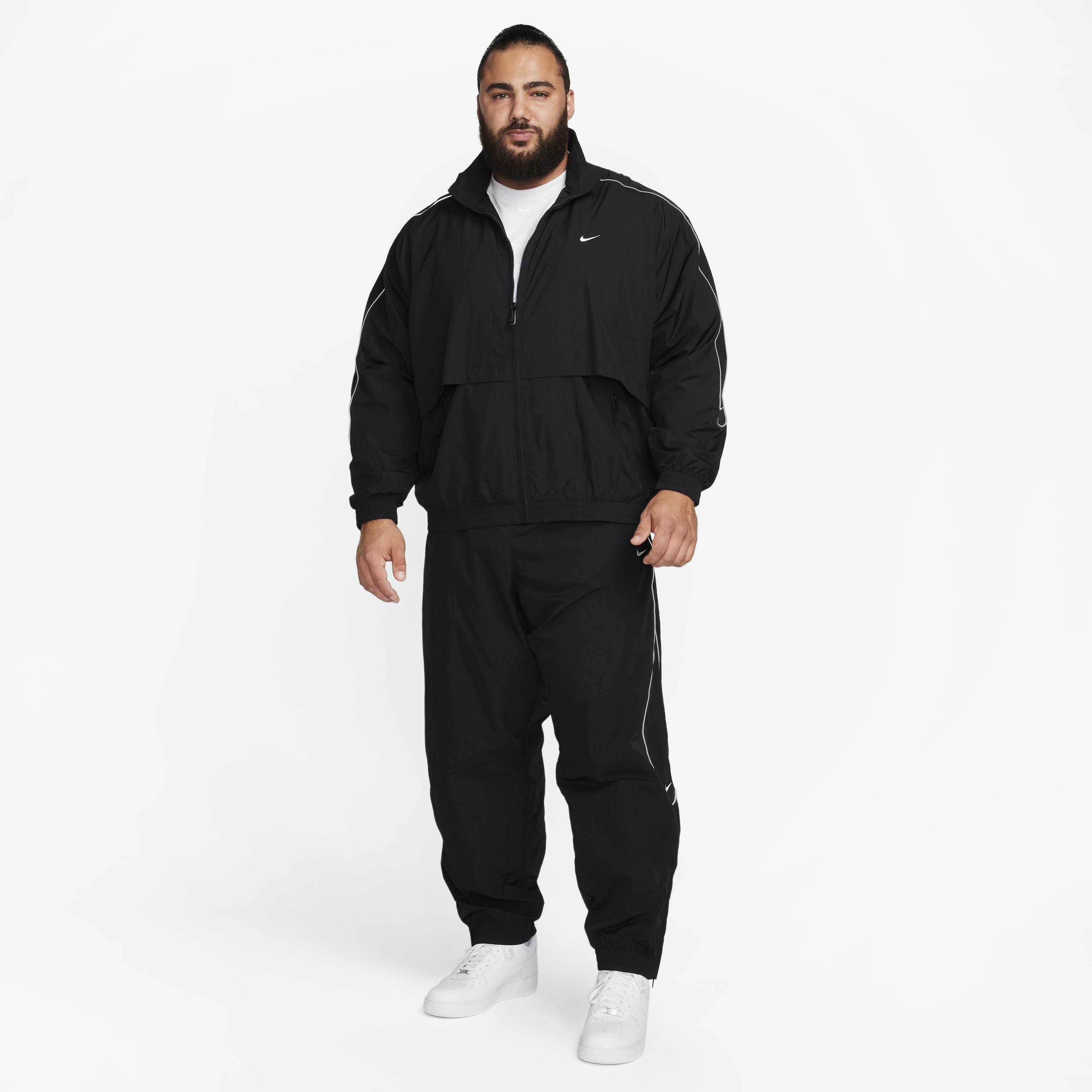 Nike Sportswear Solo Swoosh image number 16