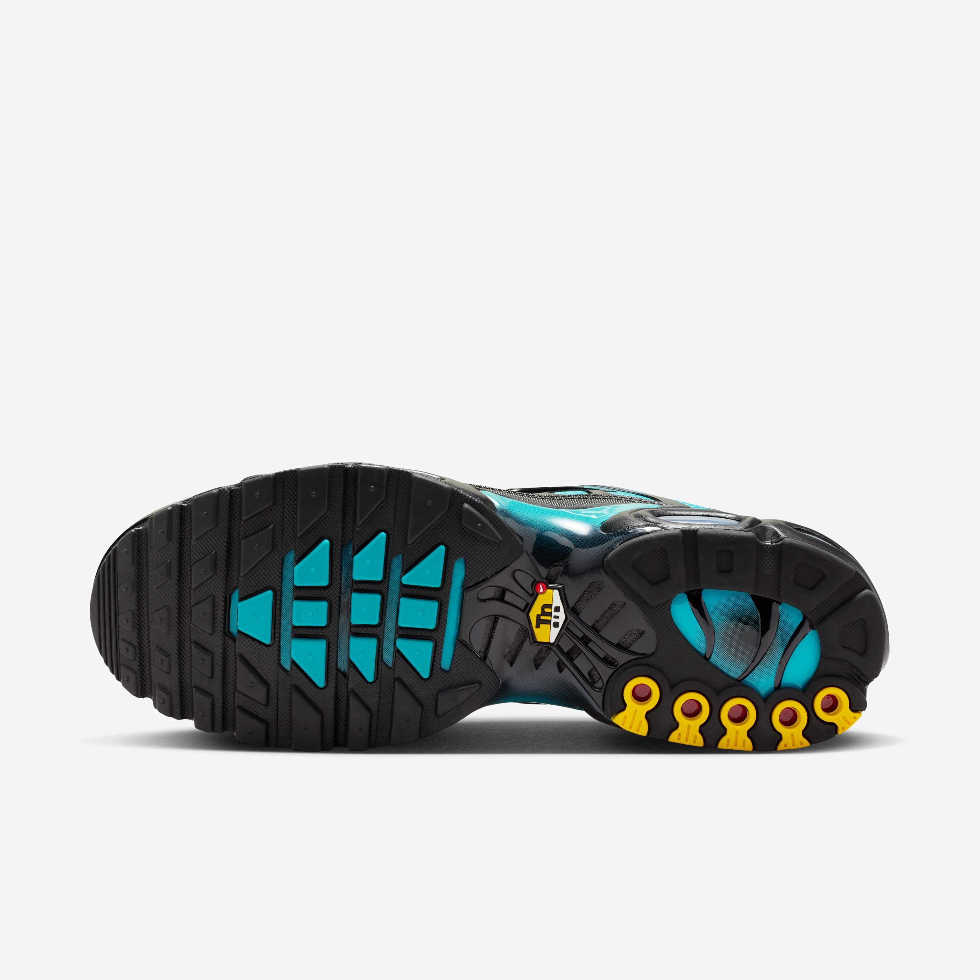 Nike Air Max Plus image number 1