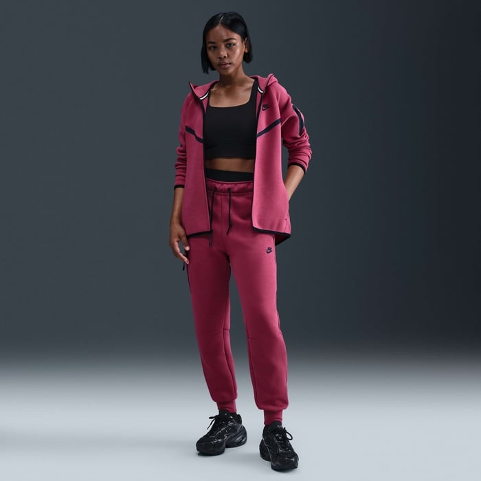 نايكي سبورتسوير تك فليس ويندرانر image number 3 نايكي سبورتسوير تك فليس ويندرانر image number 3