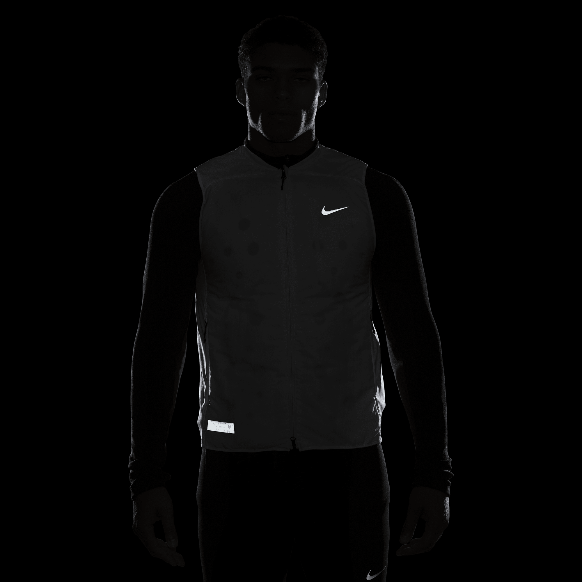 Nike aeroloft gilet mens black on sale