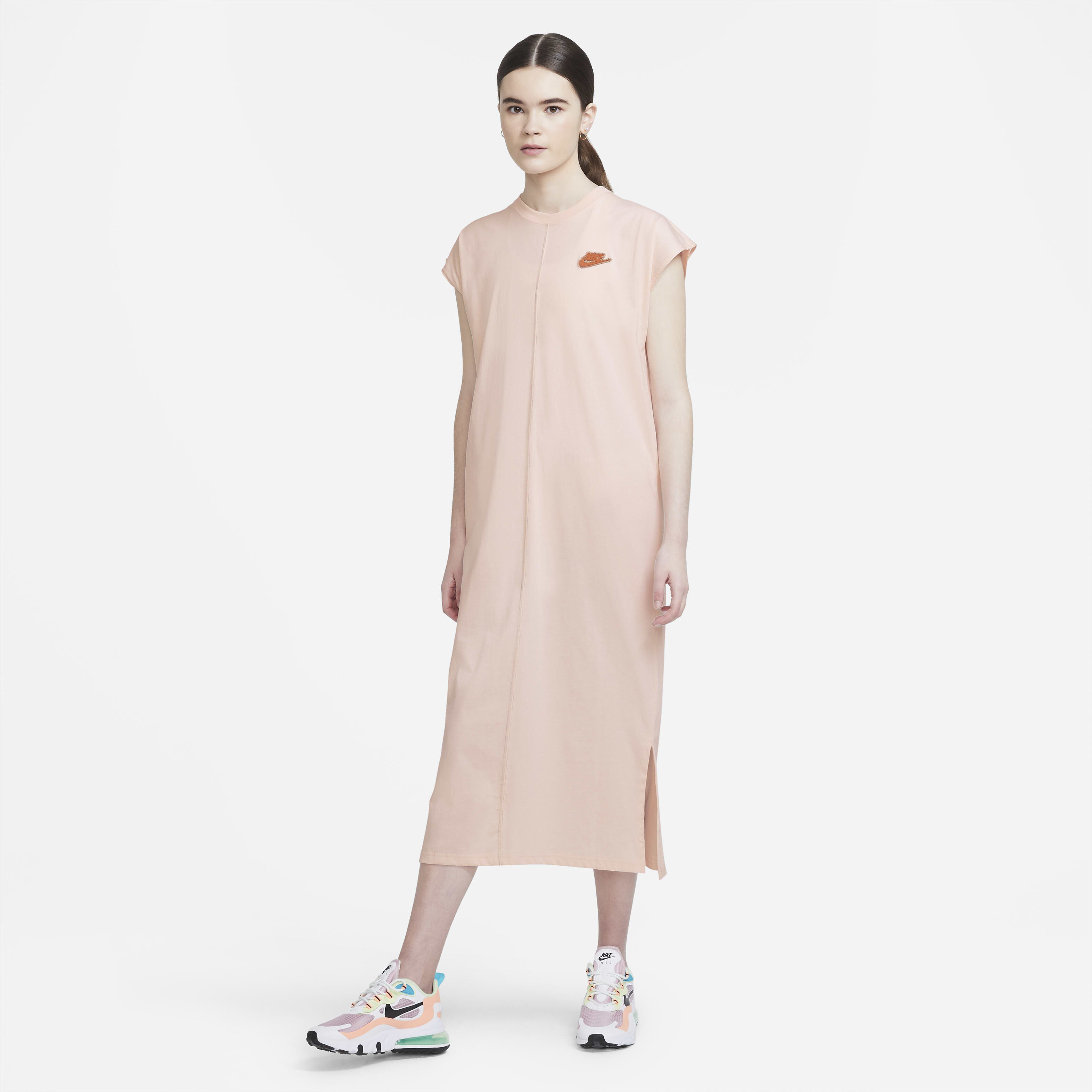 Nike Sportswear image number 0