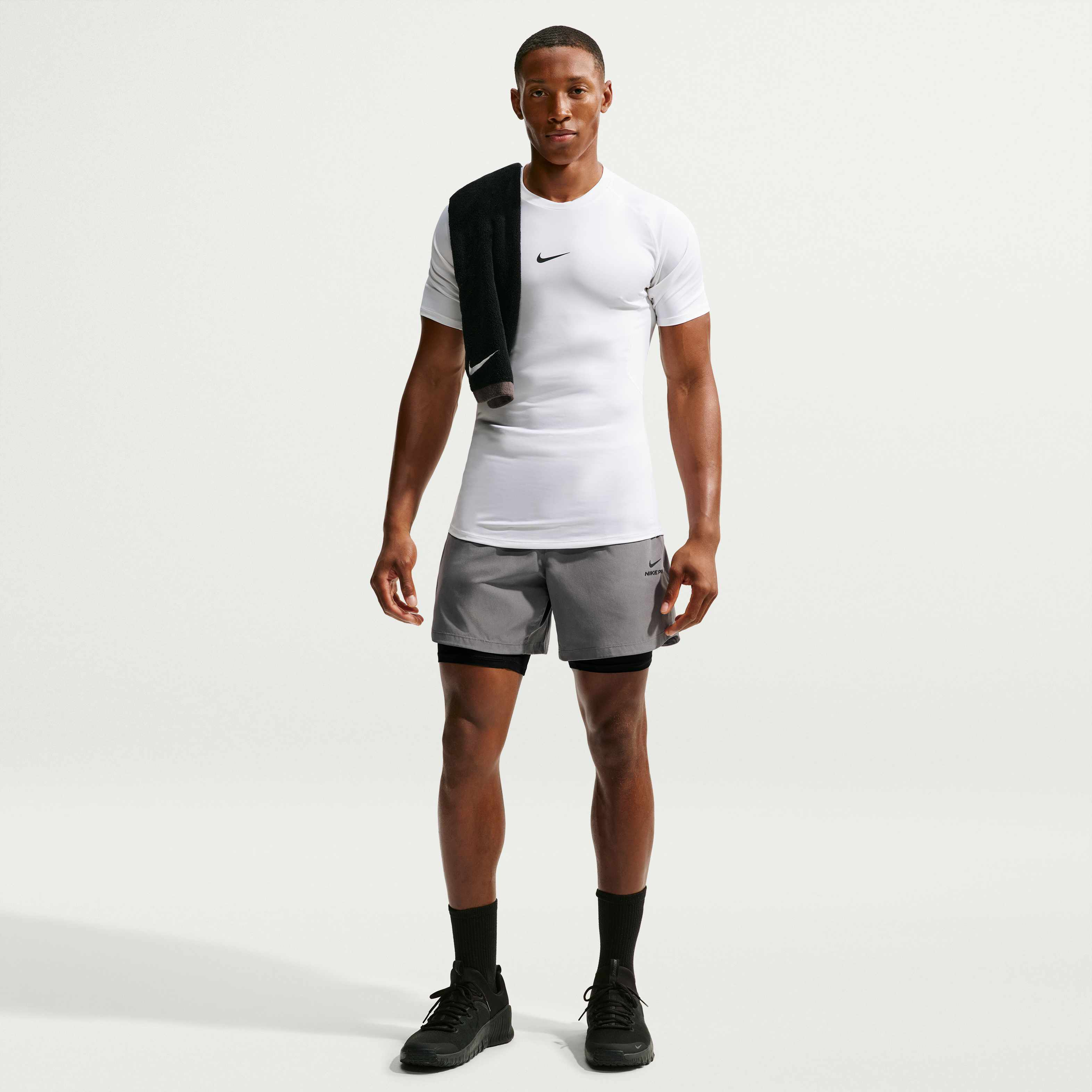 Nike Pro image number 5