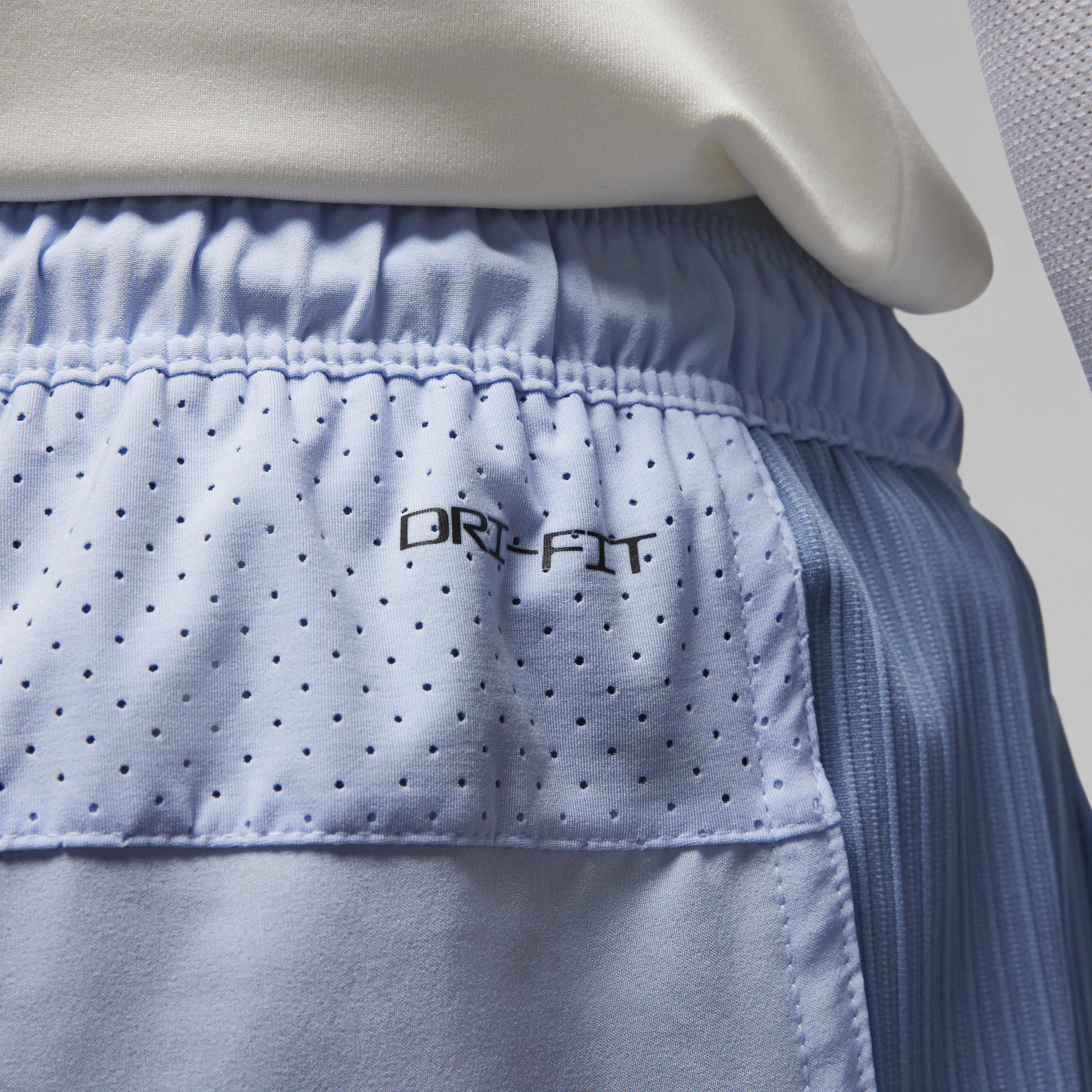 Jordan Dri-FIT Sport image number 4