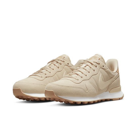 Nike wmns internationalist beige best sale