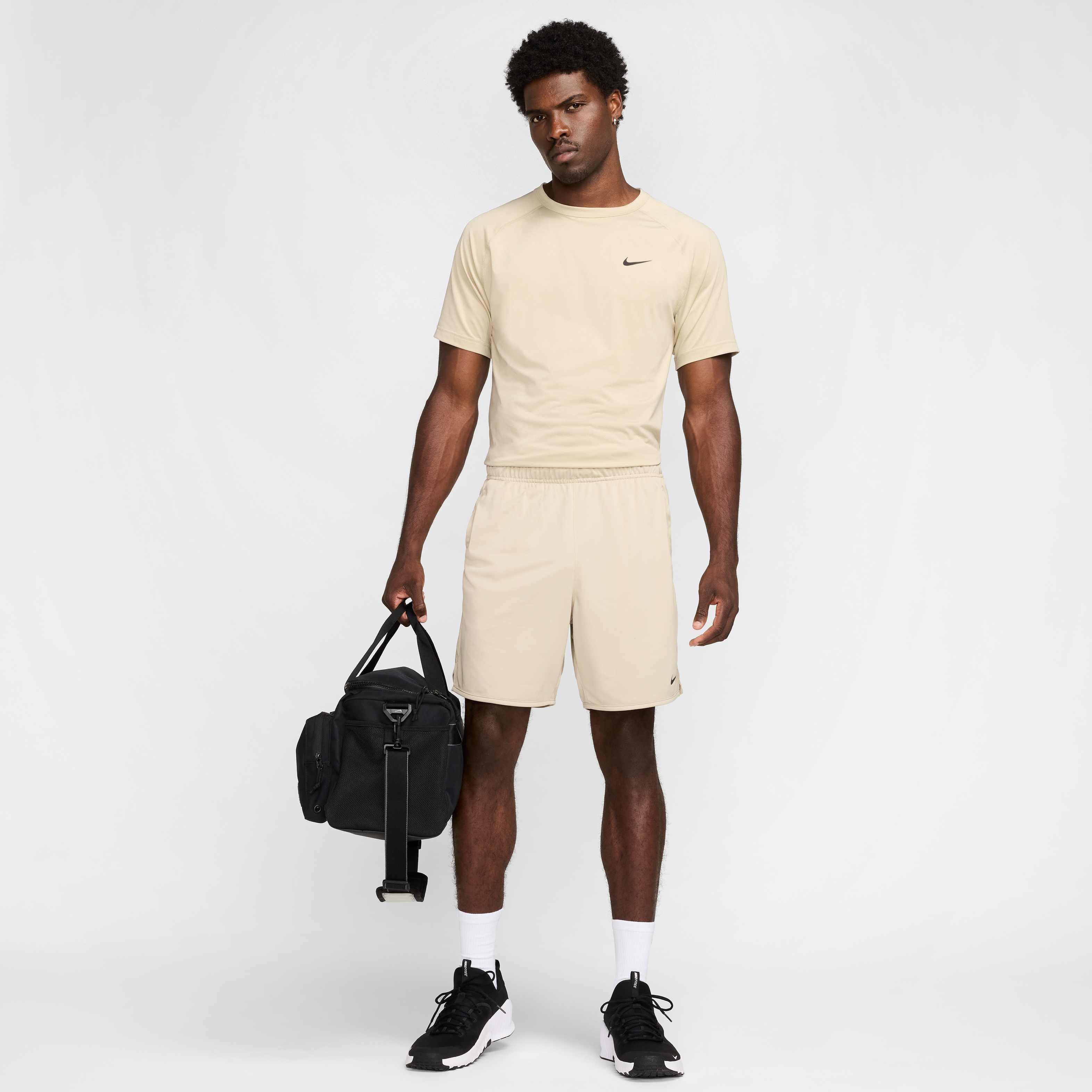 نايكي توتاليتي image number 6