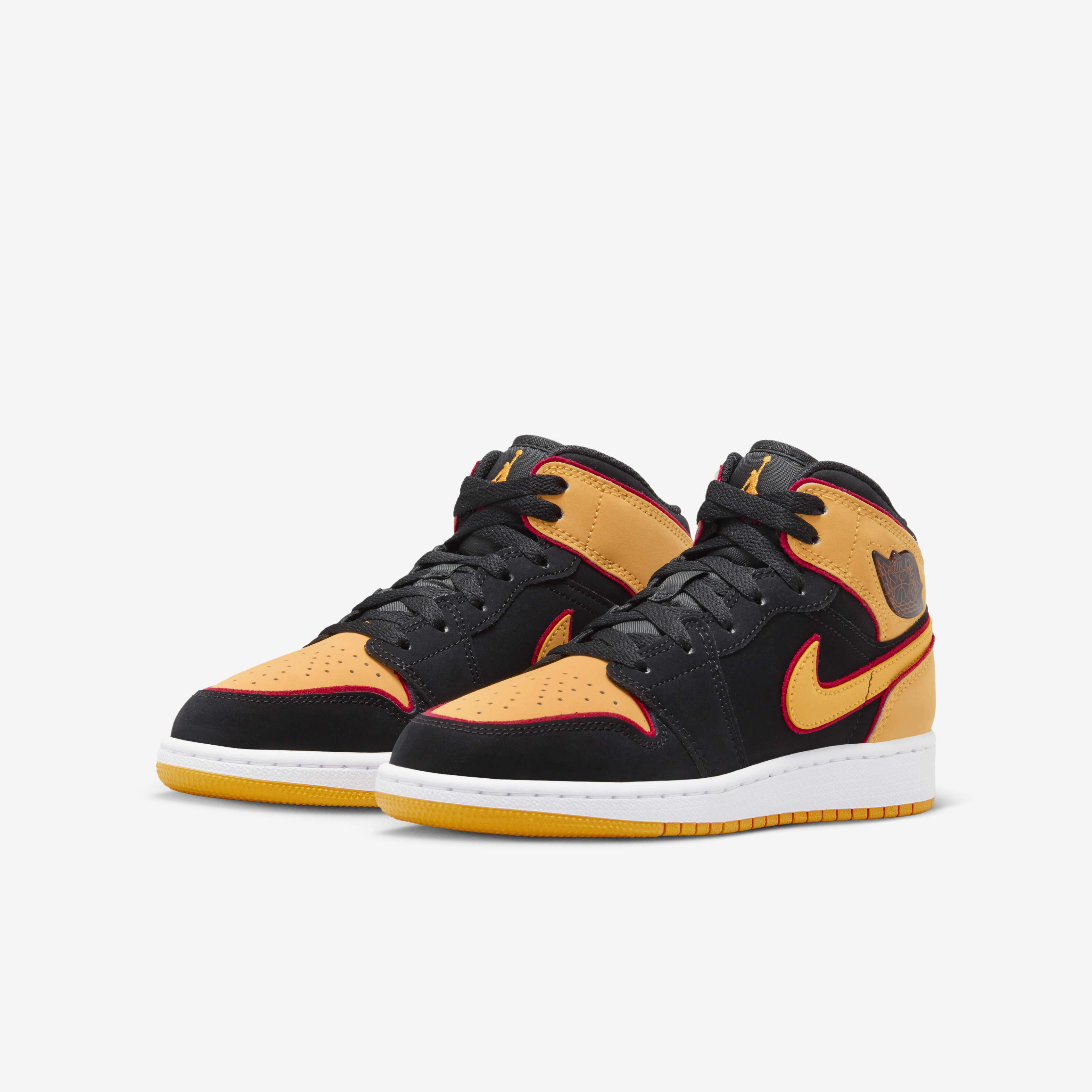 Air Jordan 1 Mid SE image number 4
