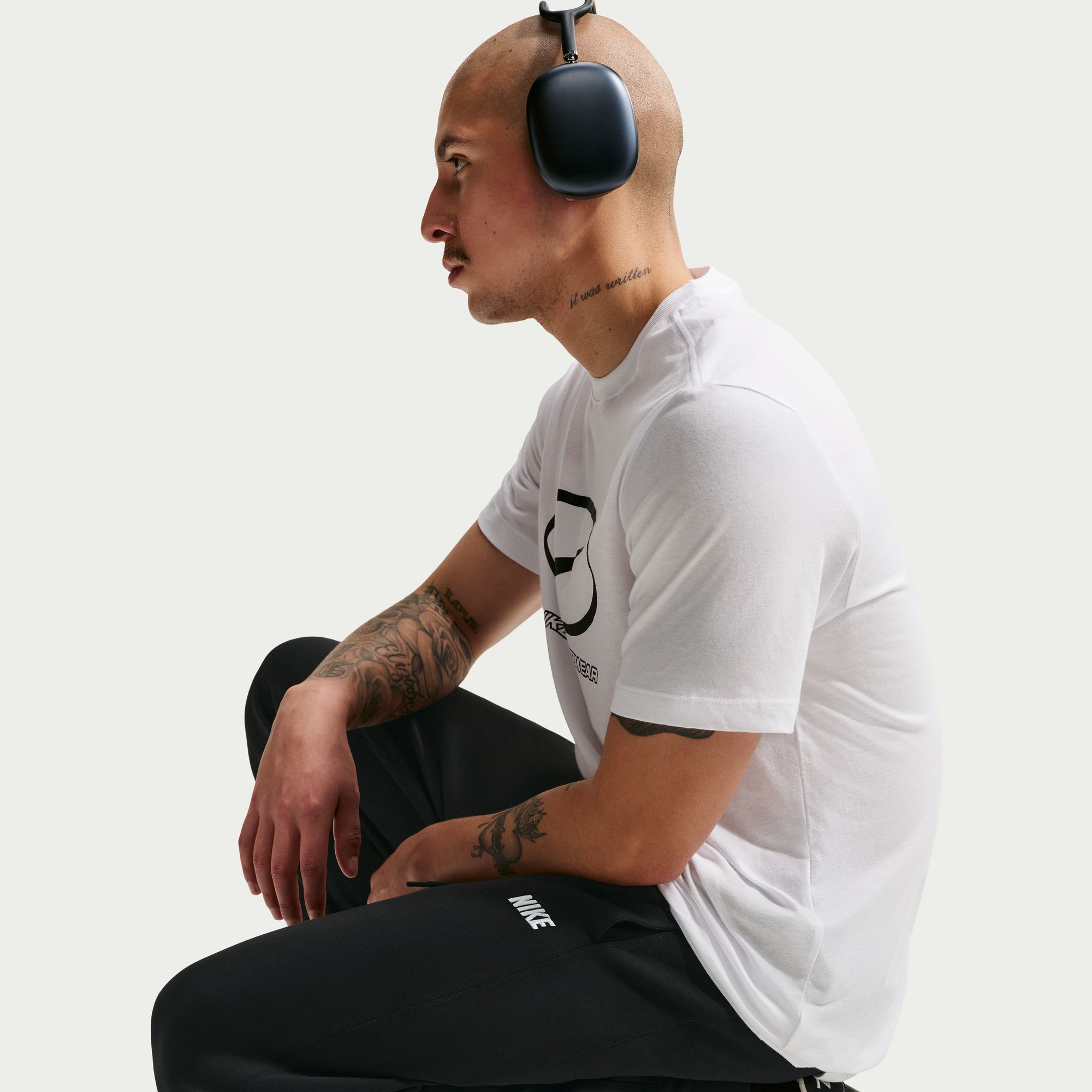 Nike Sportswear Club image number 4