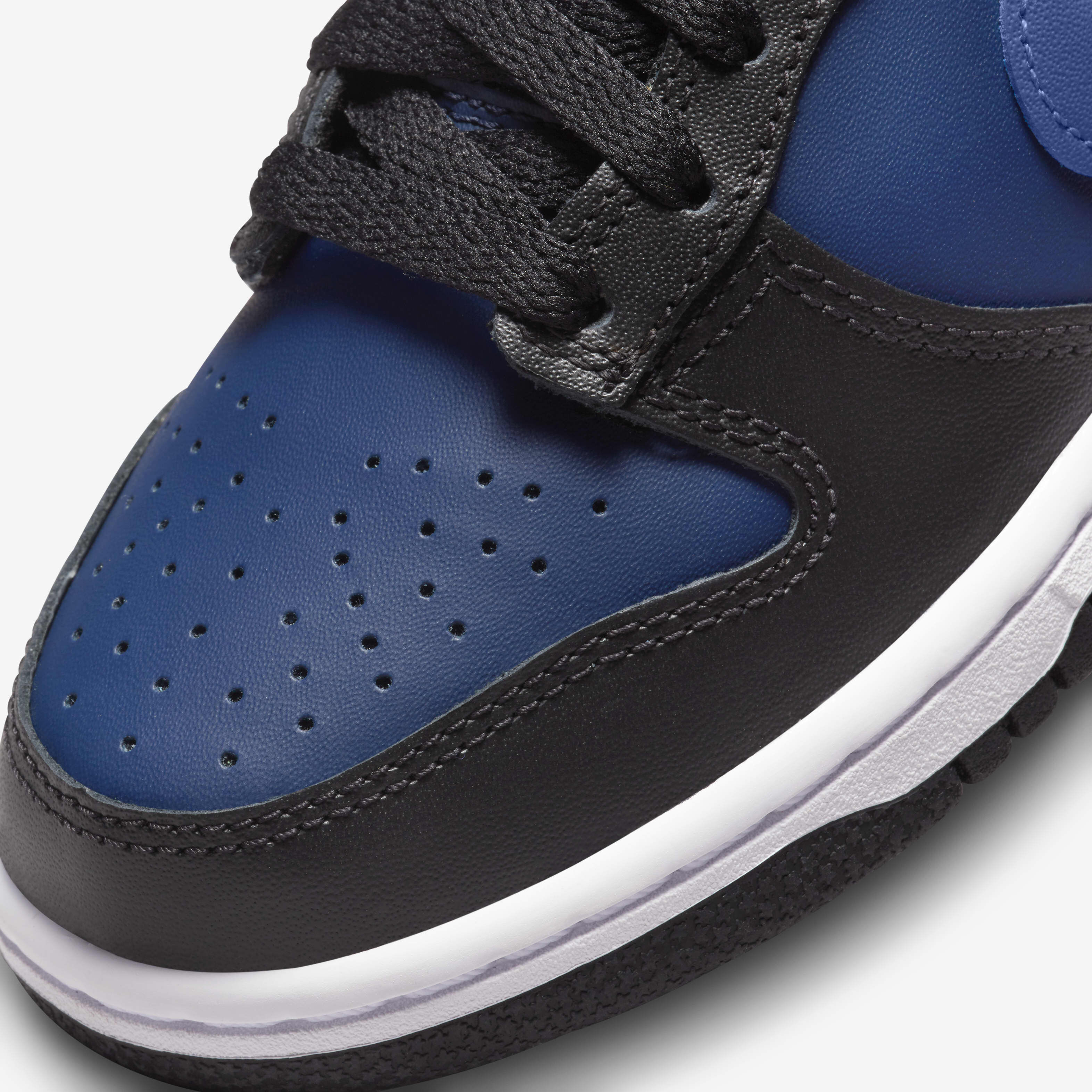 Nike Dunk Low image number 6