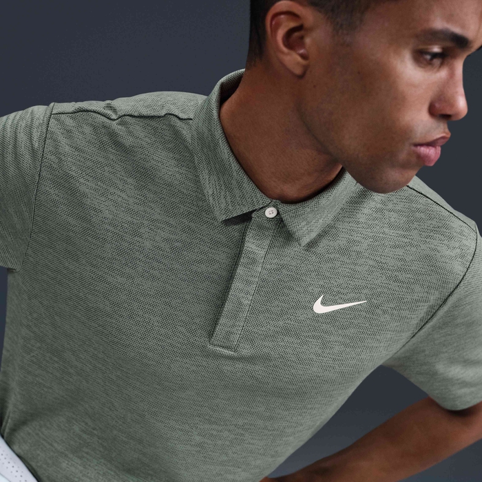 Nike Tour image number 2 Nike Tour image number 2