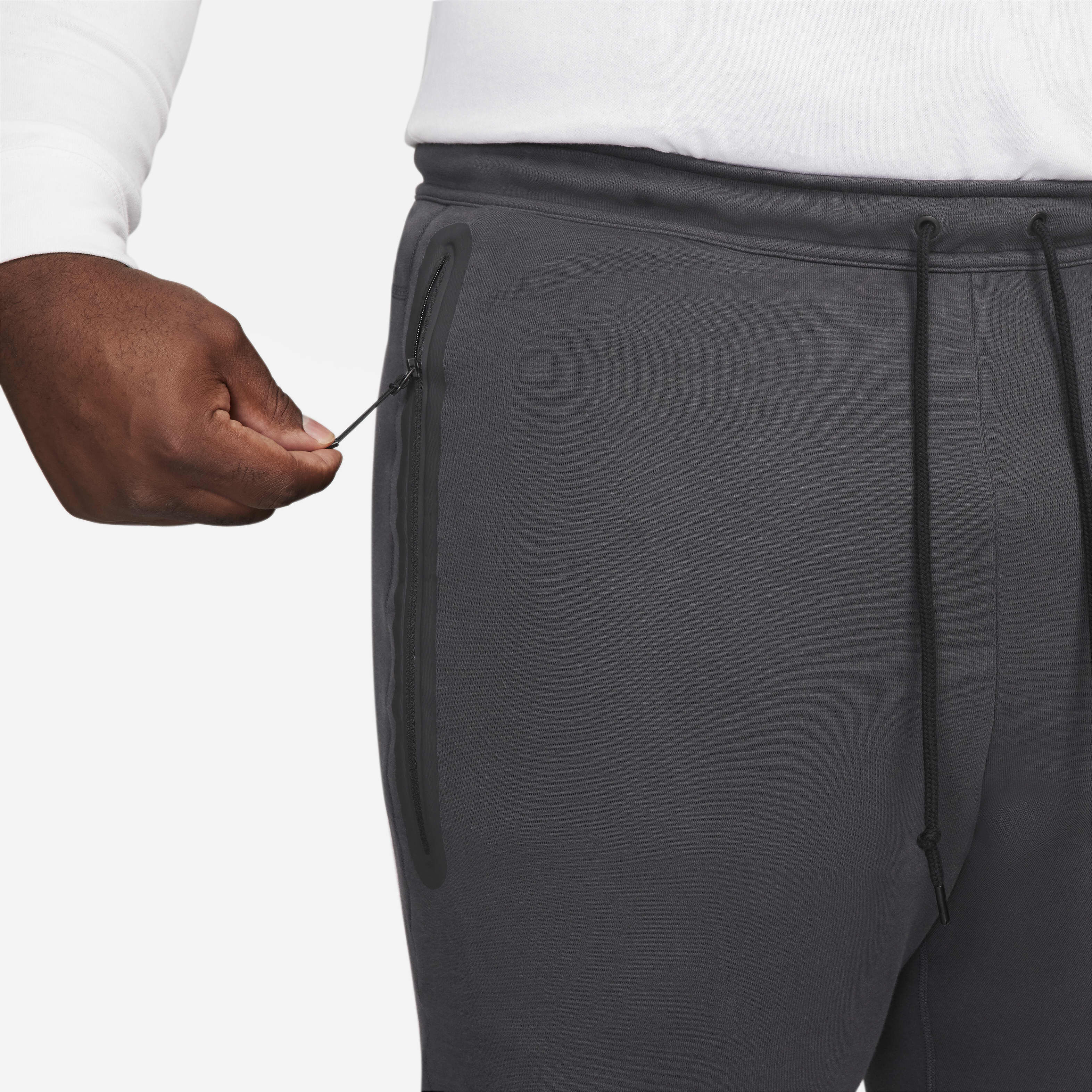 Nike Sportswear Tech Fleece image number 14