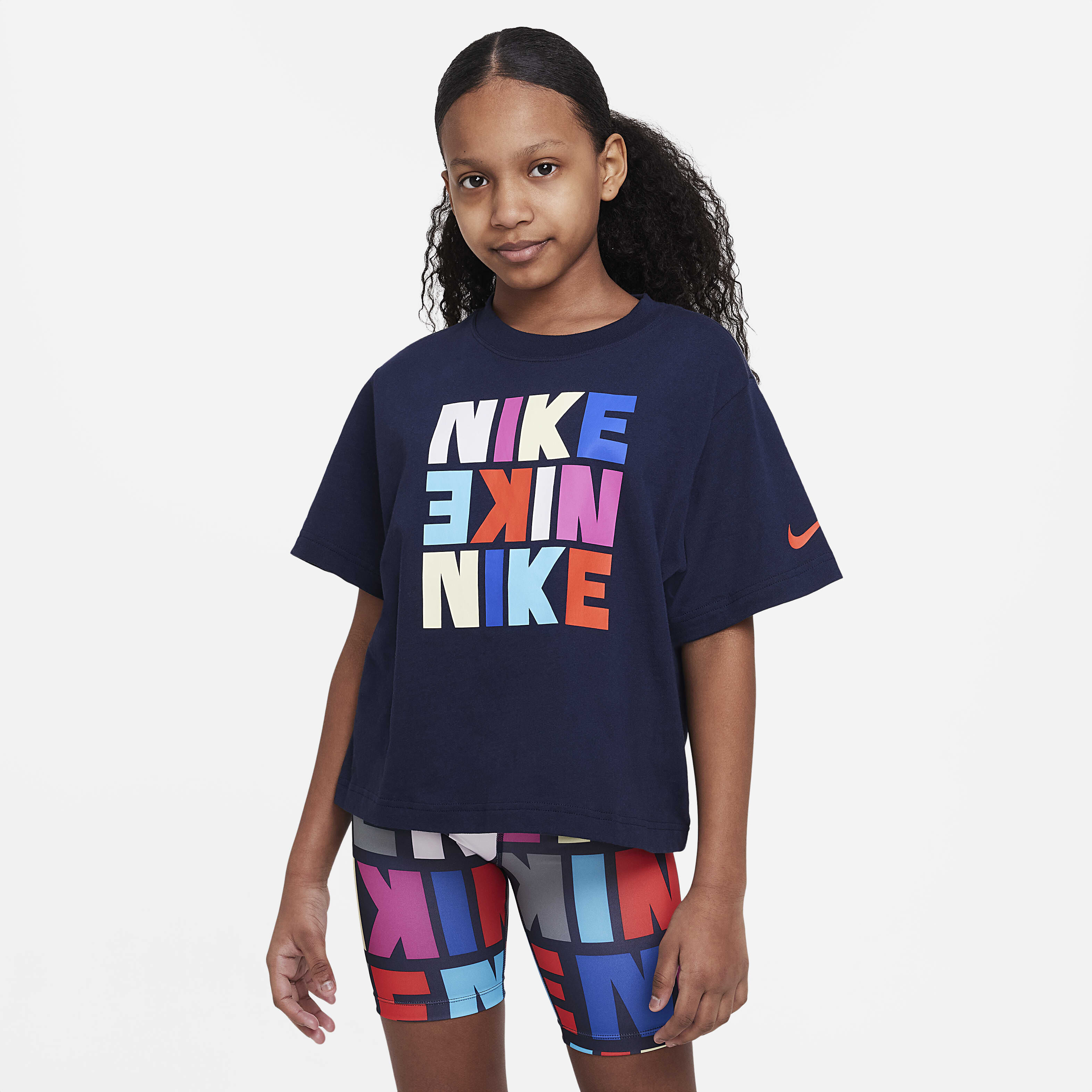 Nike Sportswear image number 0