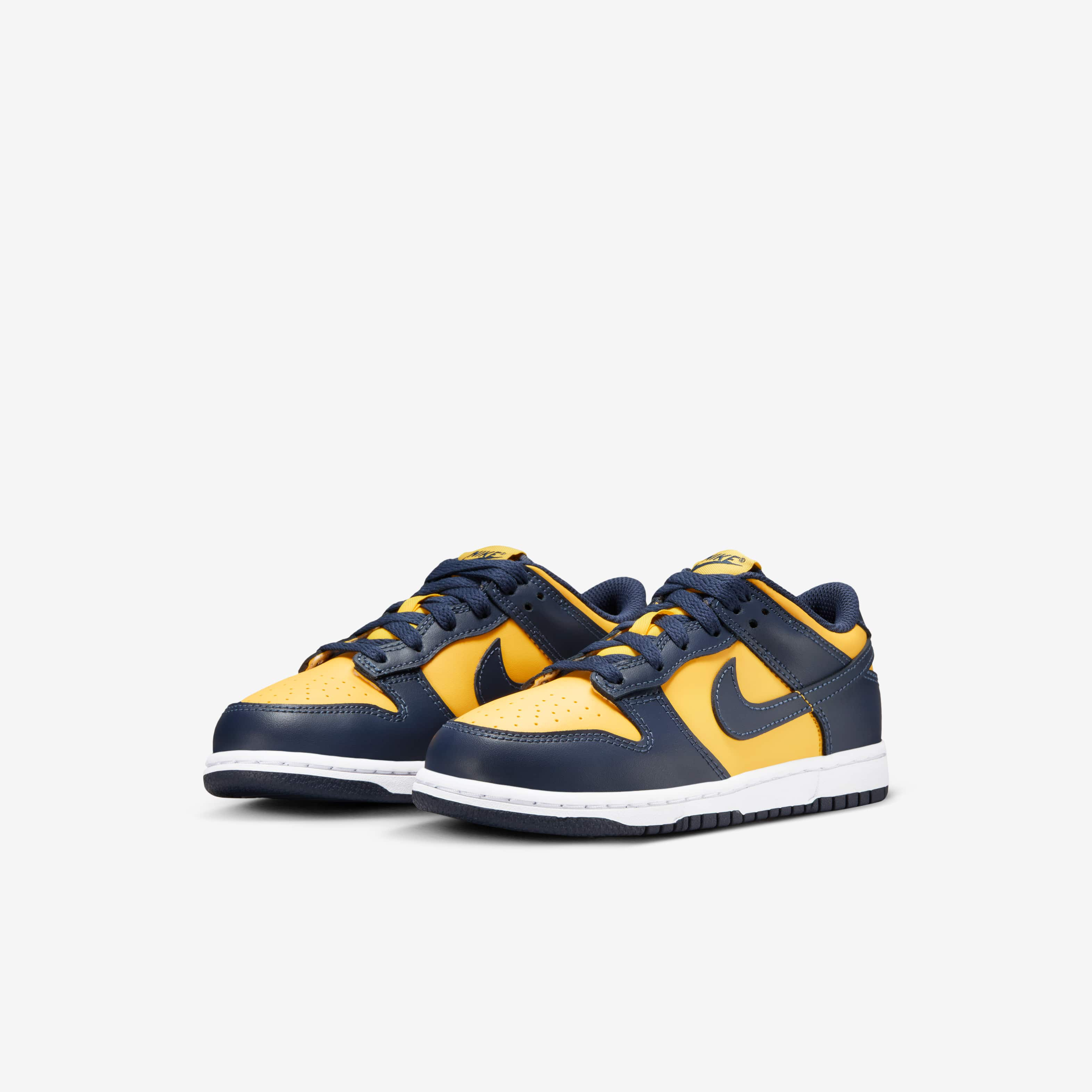 Nike Dunk Low image number 4