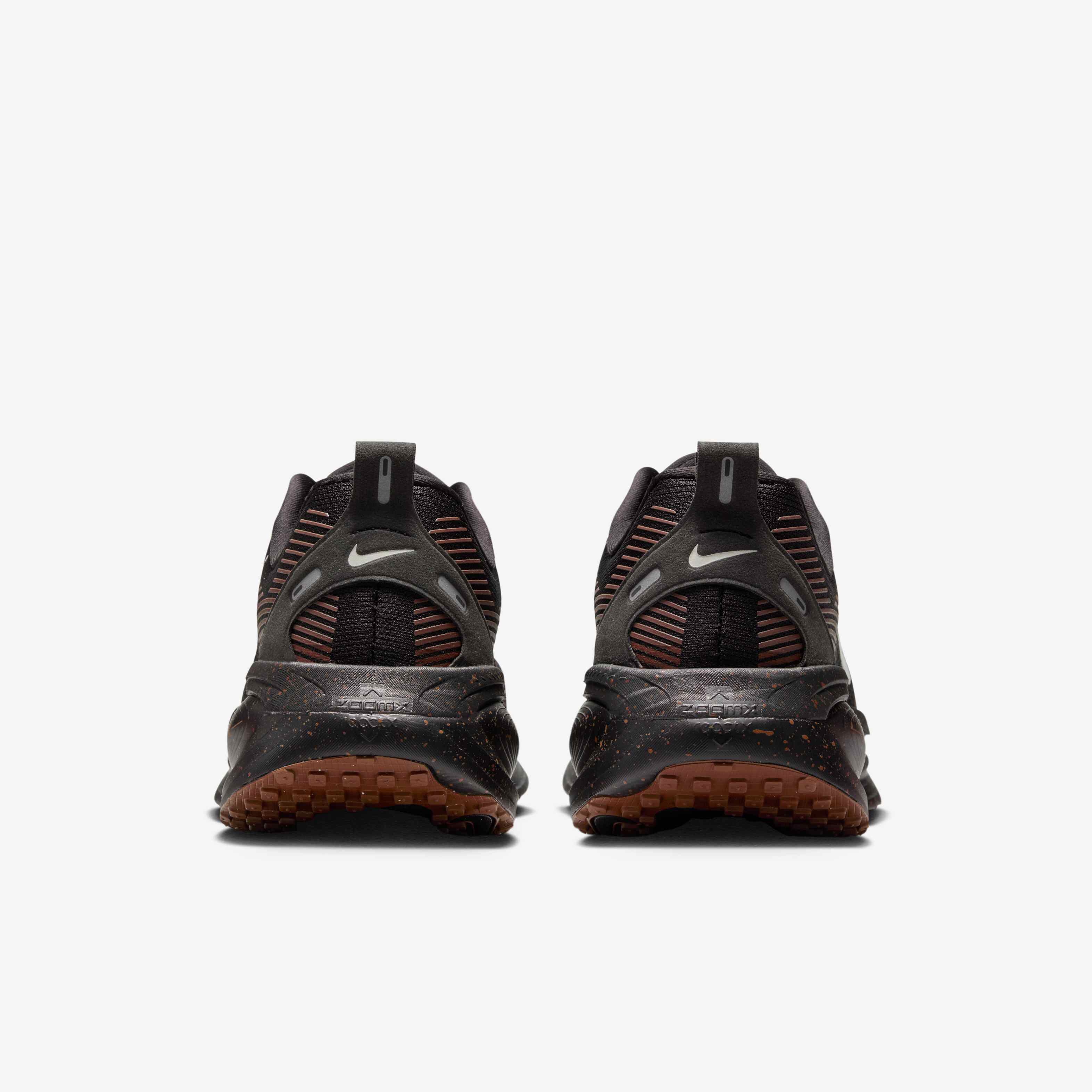 Nike Vomero 18 image number 5