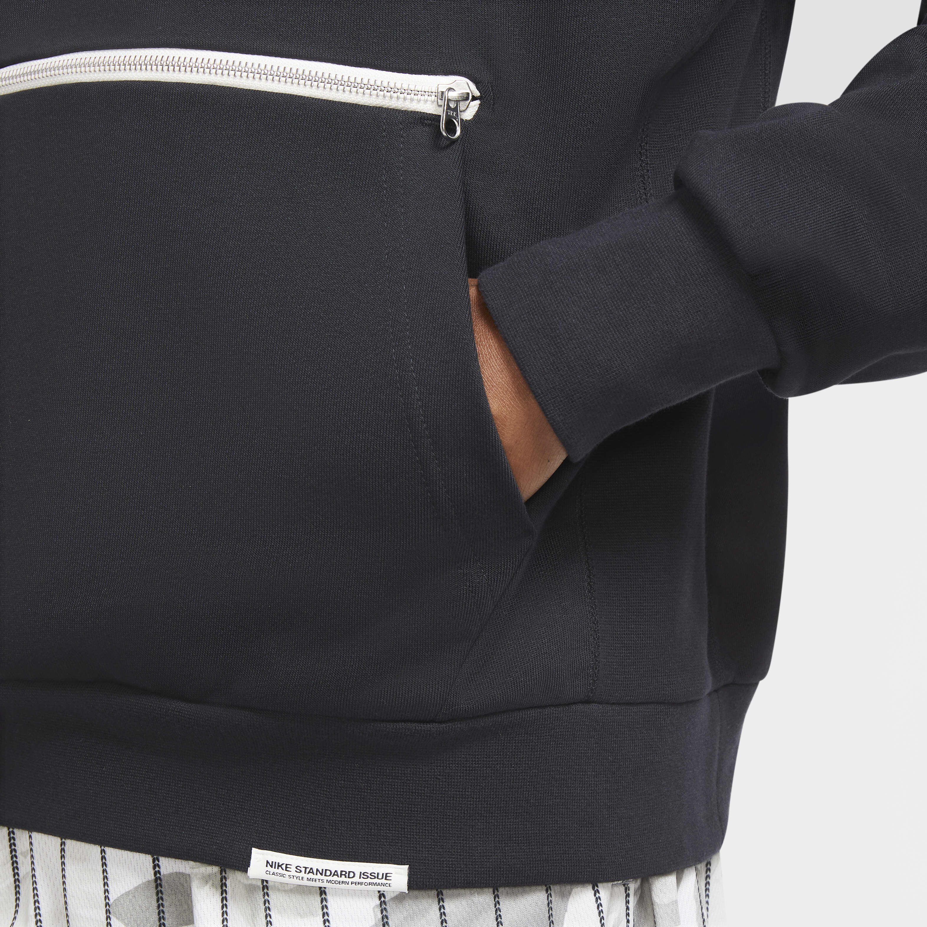 نايكي ستاندرد ايشيو image number 2