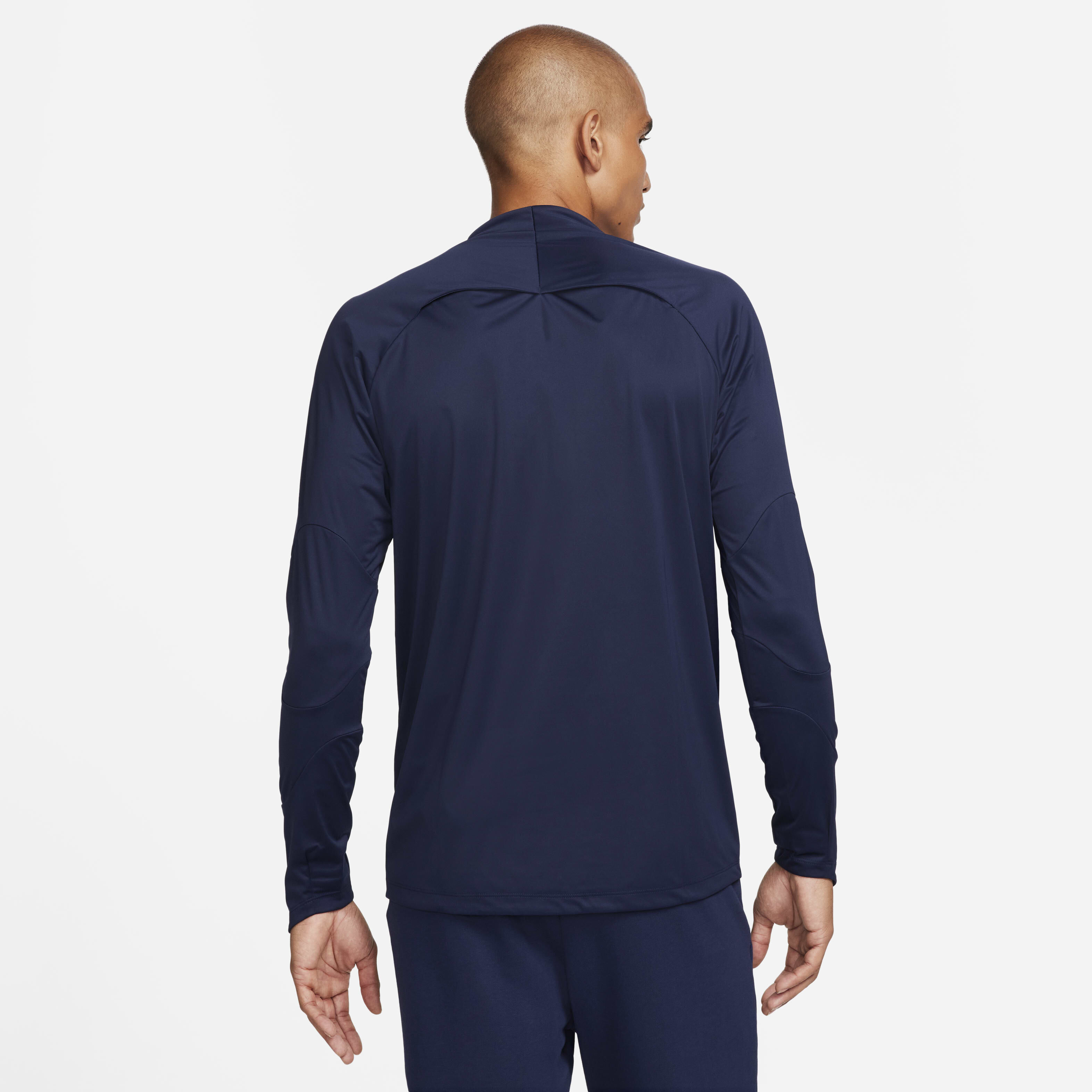 باريس سان جيرمان سترايك وينتر وورير image number 1