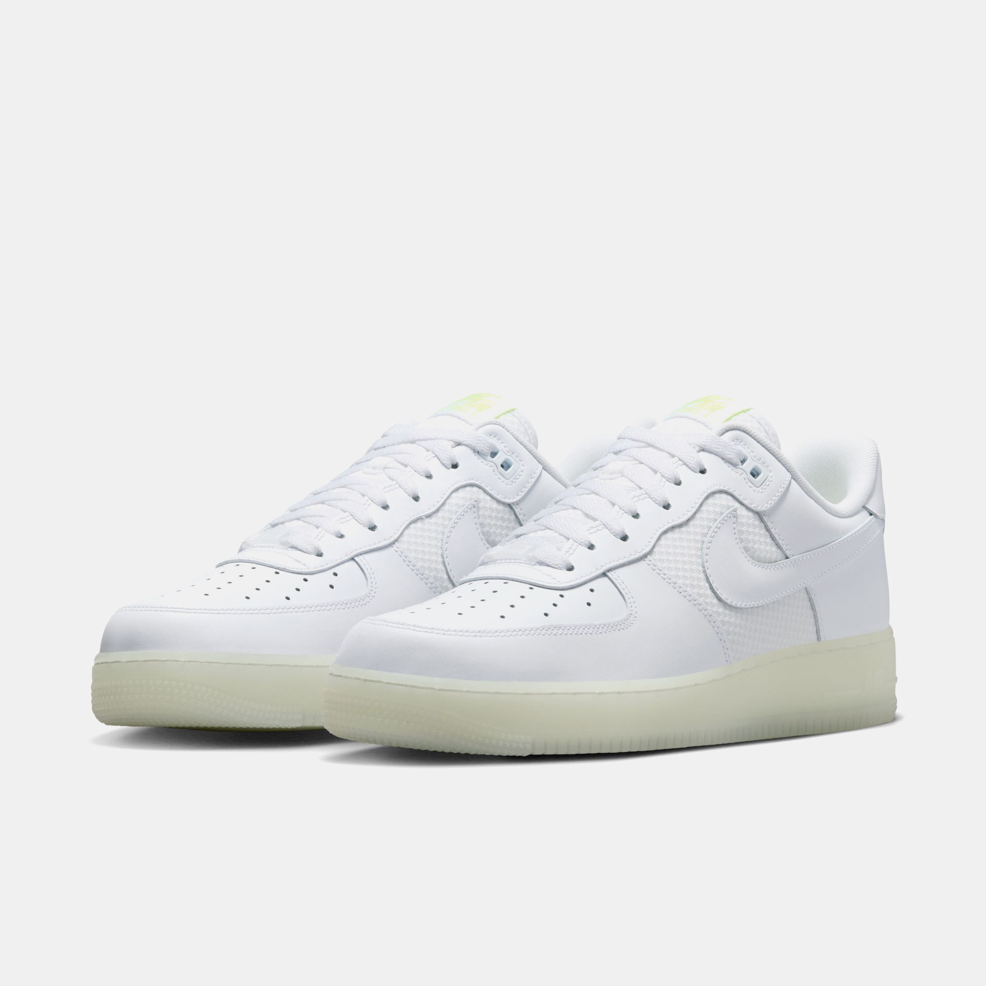 Nike Air Force 1 '07 LV8 image number 2